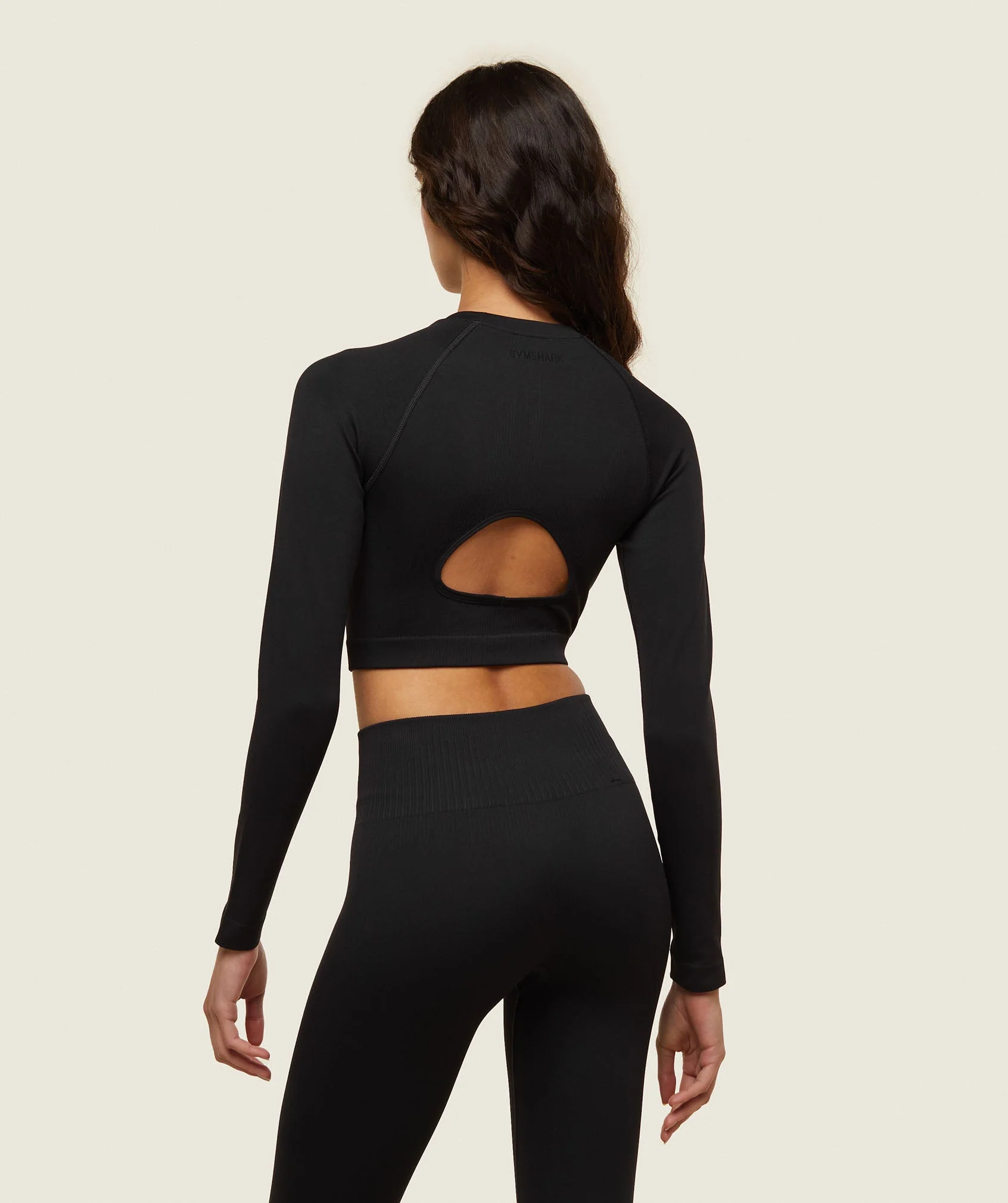 everywear Seamless Long Sleeve Crop Top