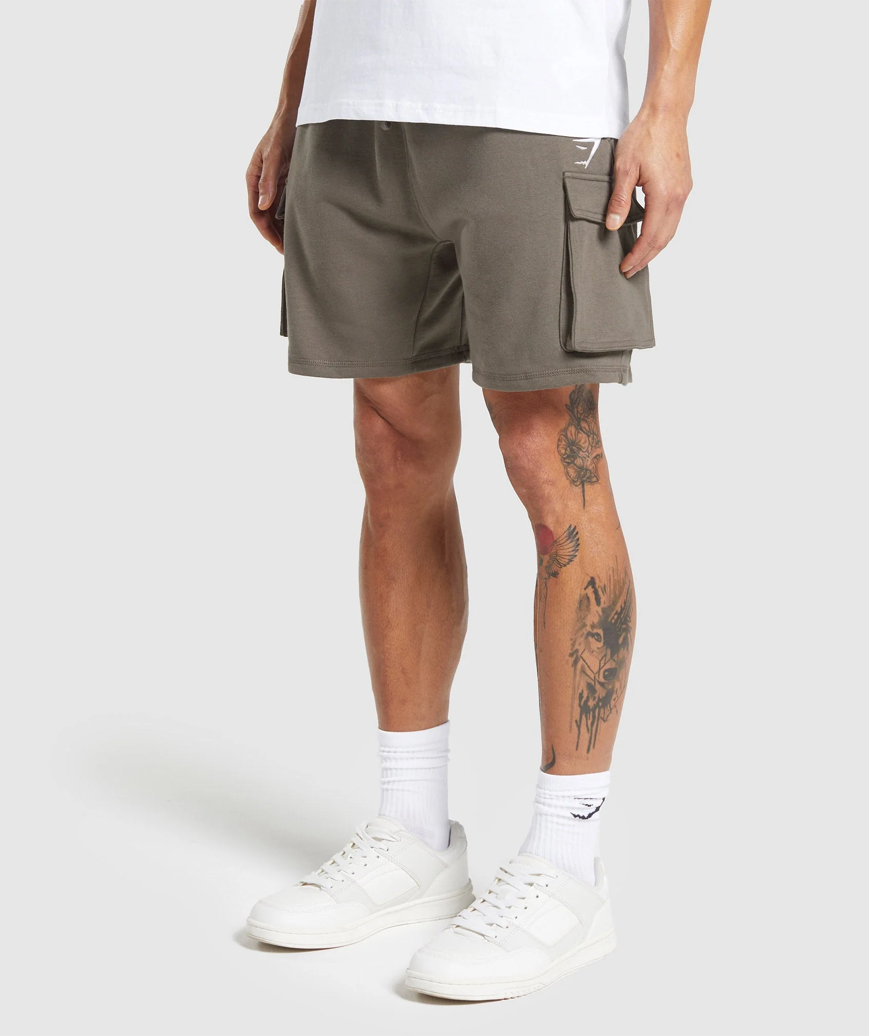 Crest Cargo 7" Shorts
