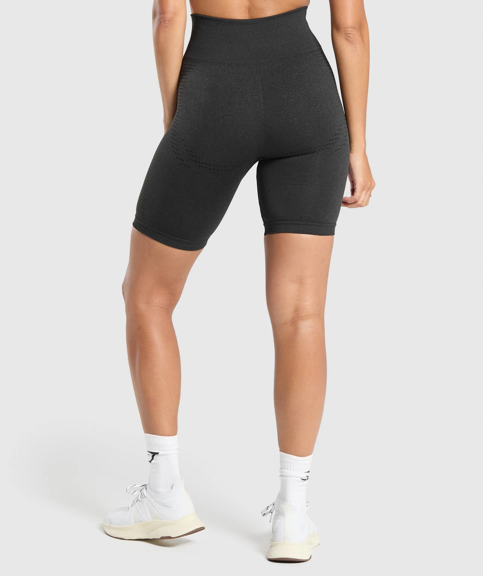 Vital Seamless 7" Shorts