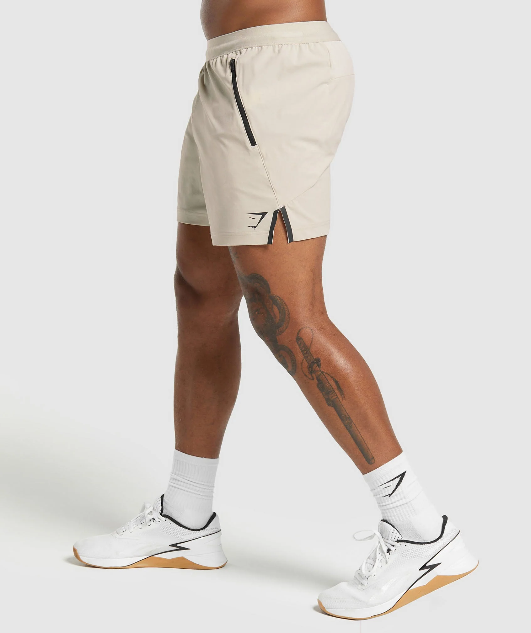Apex 5" Hybrid Short