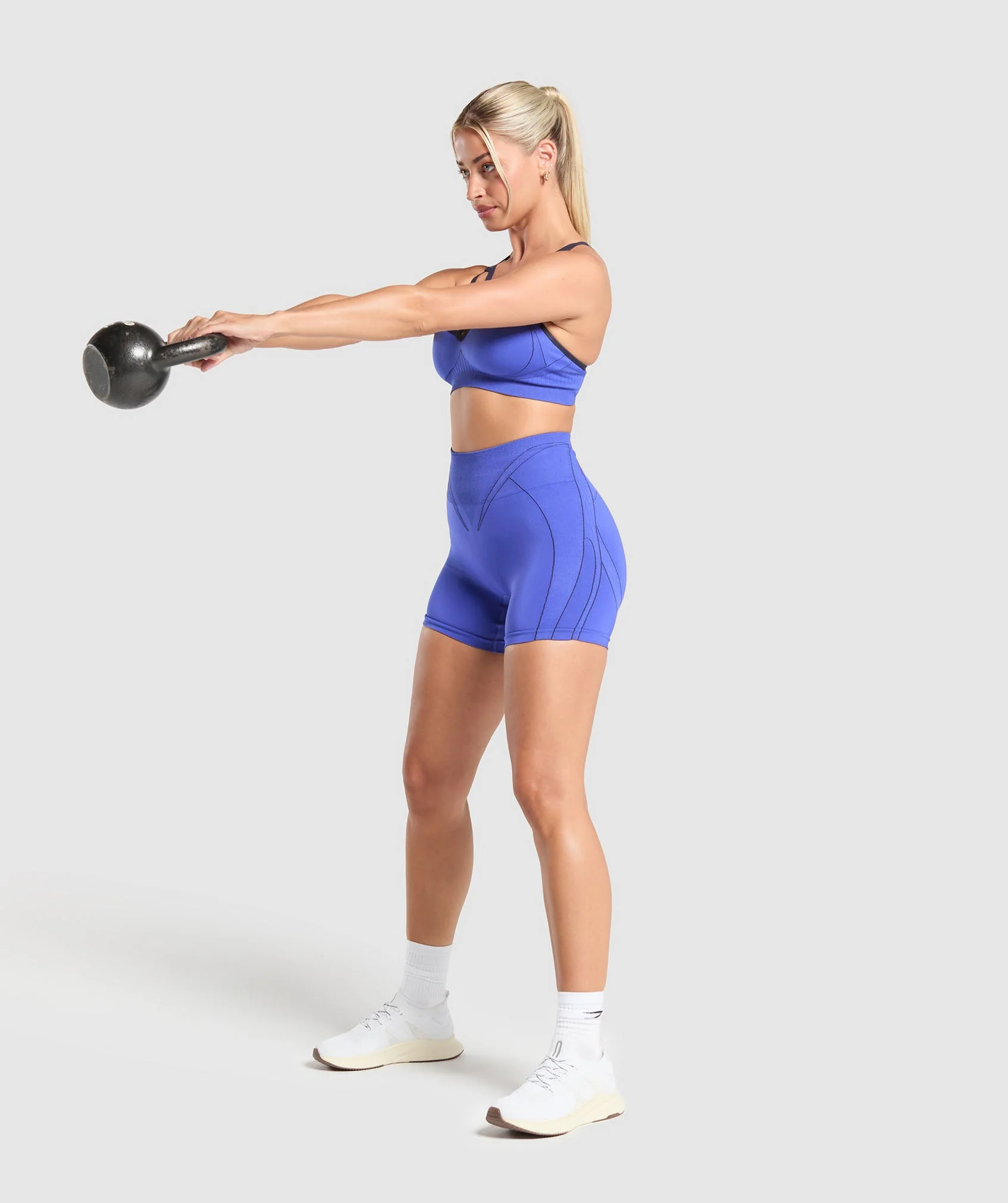 Apex Contrast Sports Bra
