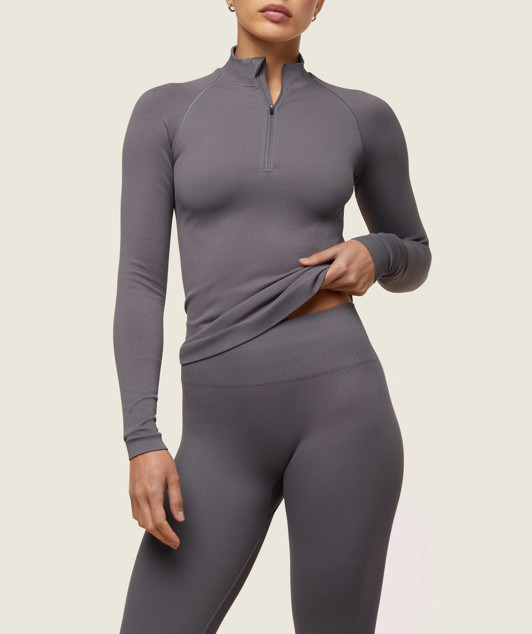 everywear Seamless Turtleneck