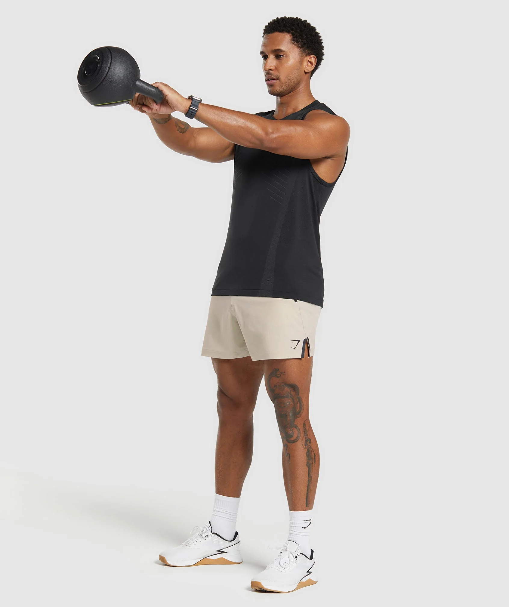 Apex 5" Hybrid Short