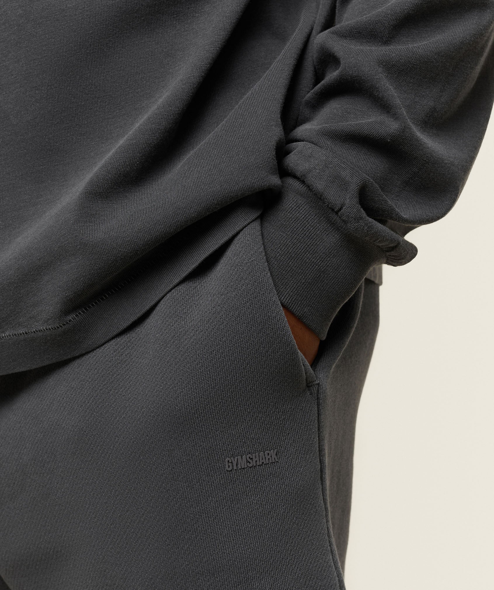 everywear Relaxed Long Sleeve Tee