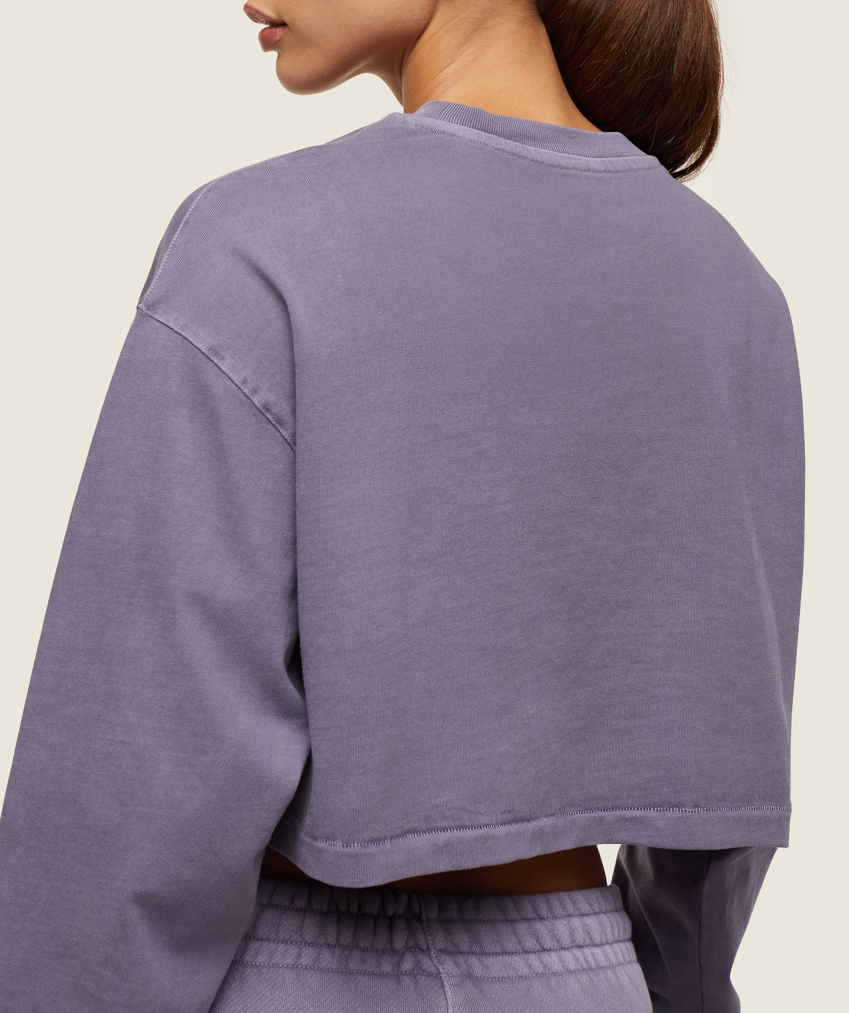 everywear Cropped Long Sleeve Tee