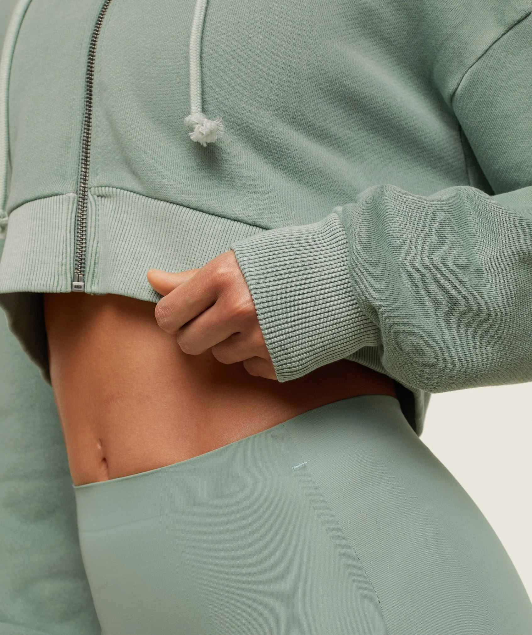 everywear Cropped Zip Hoodie
