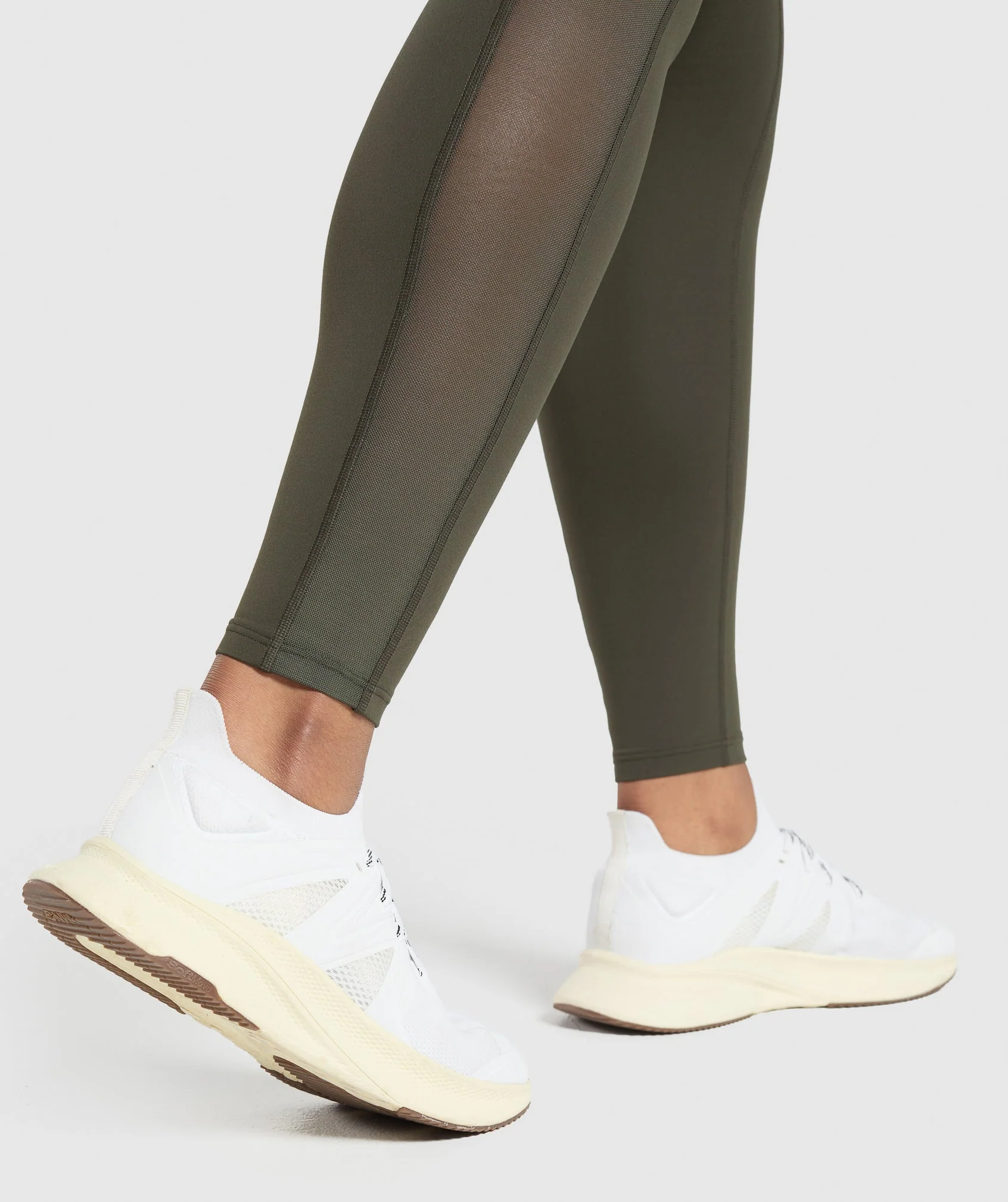Mesh Placement Leggings