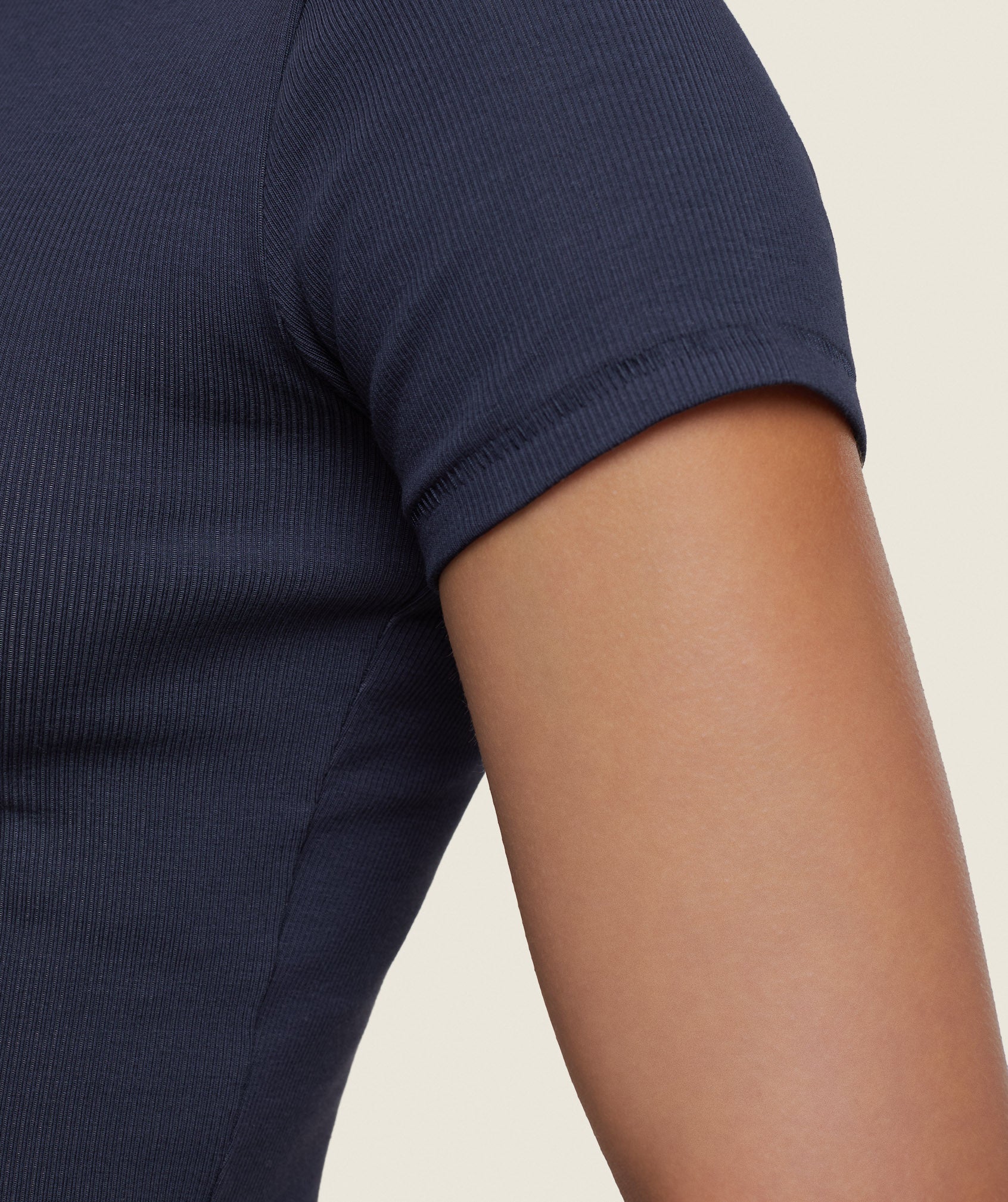 everywear Ribbed Tee