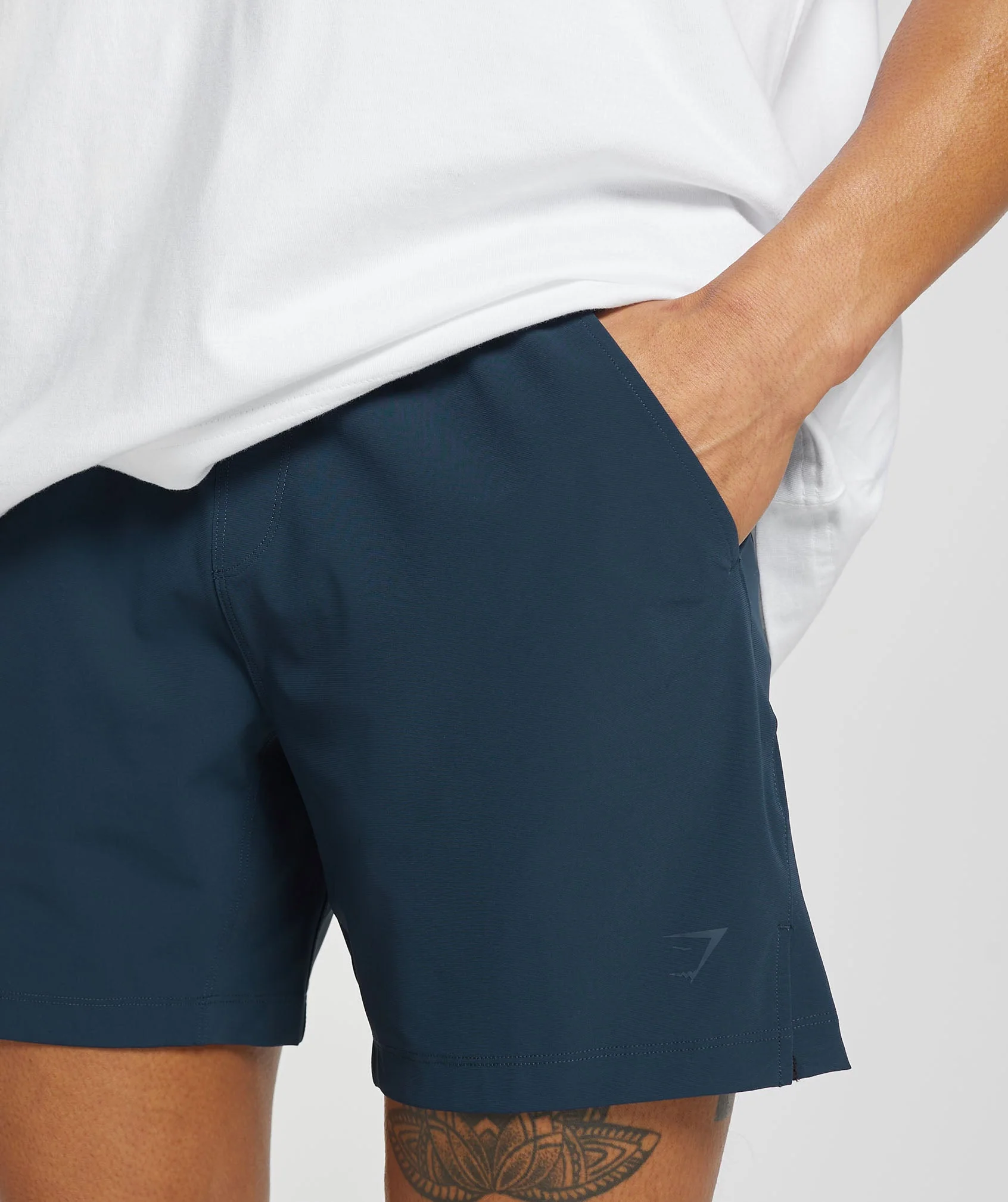 Hybrid 6" Shorts