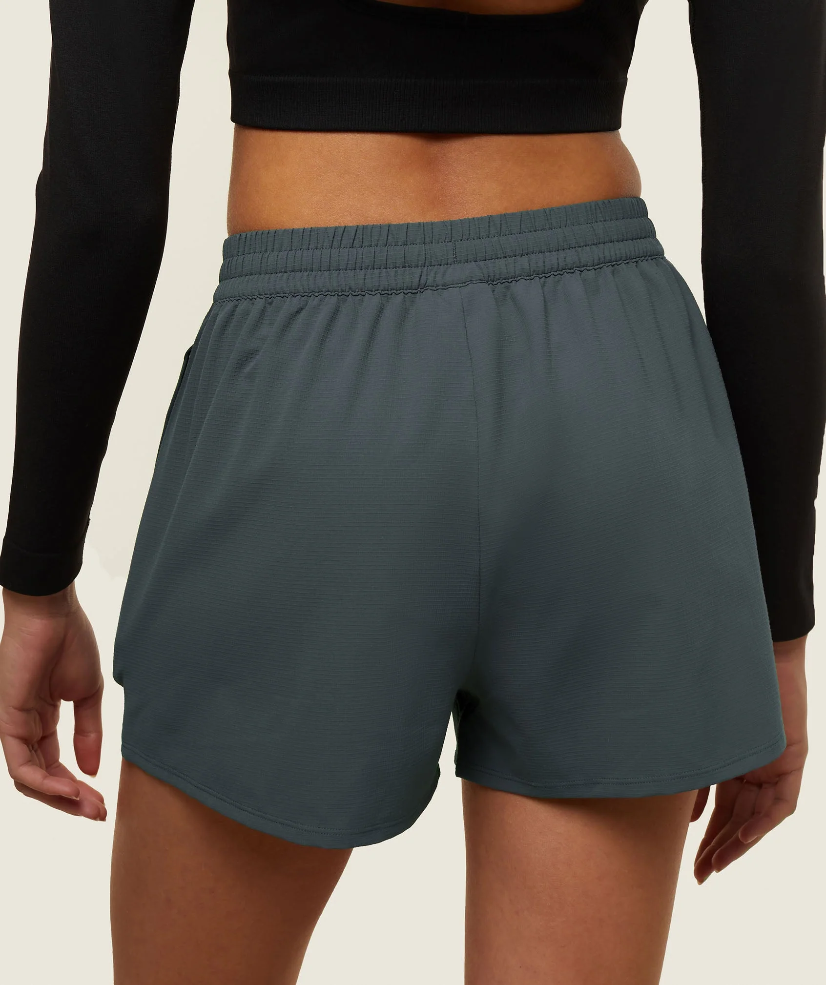 everywear Lightweight Shorts