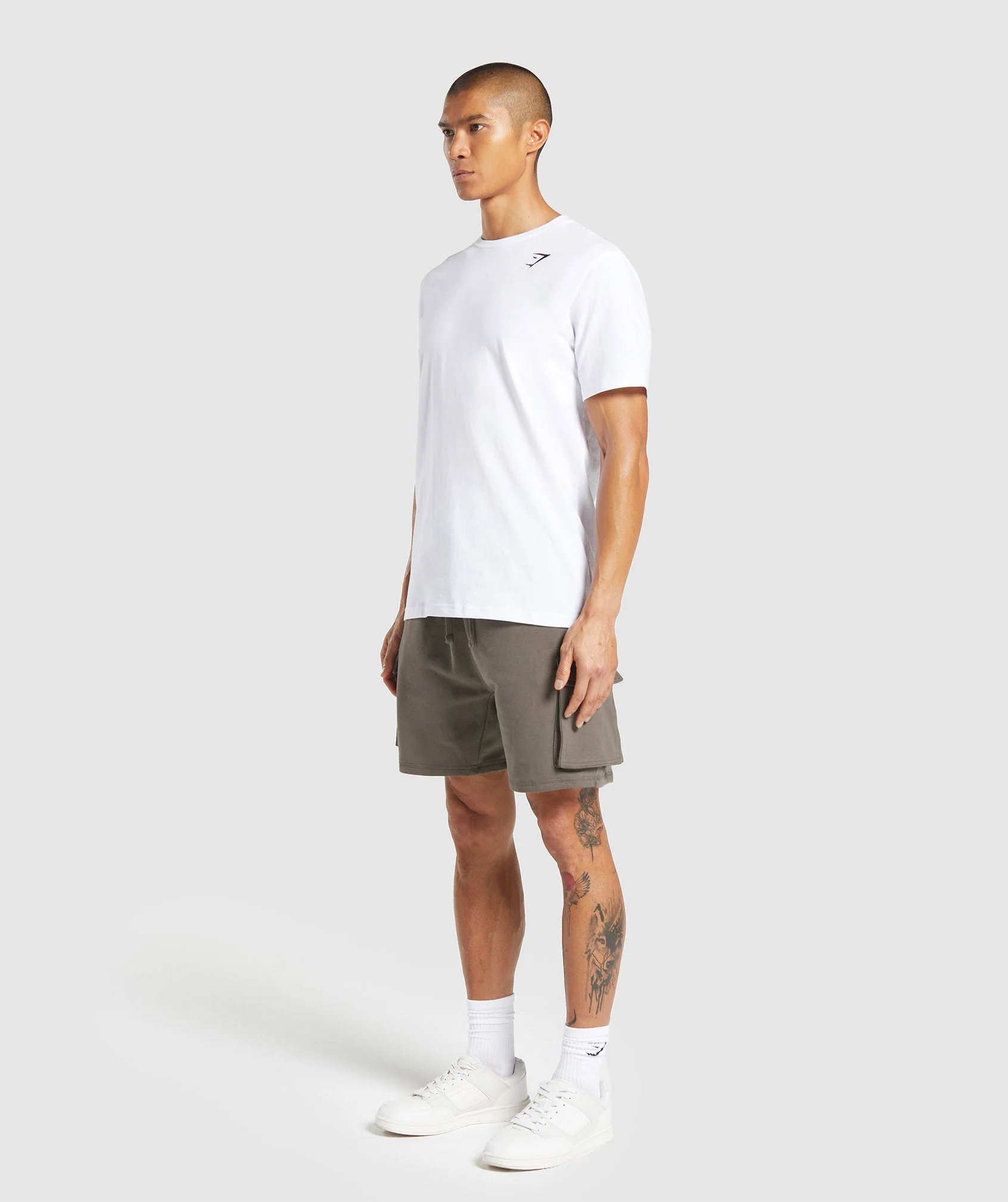 Crest Cargo 7" Shorts