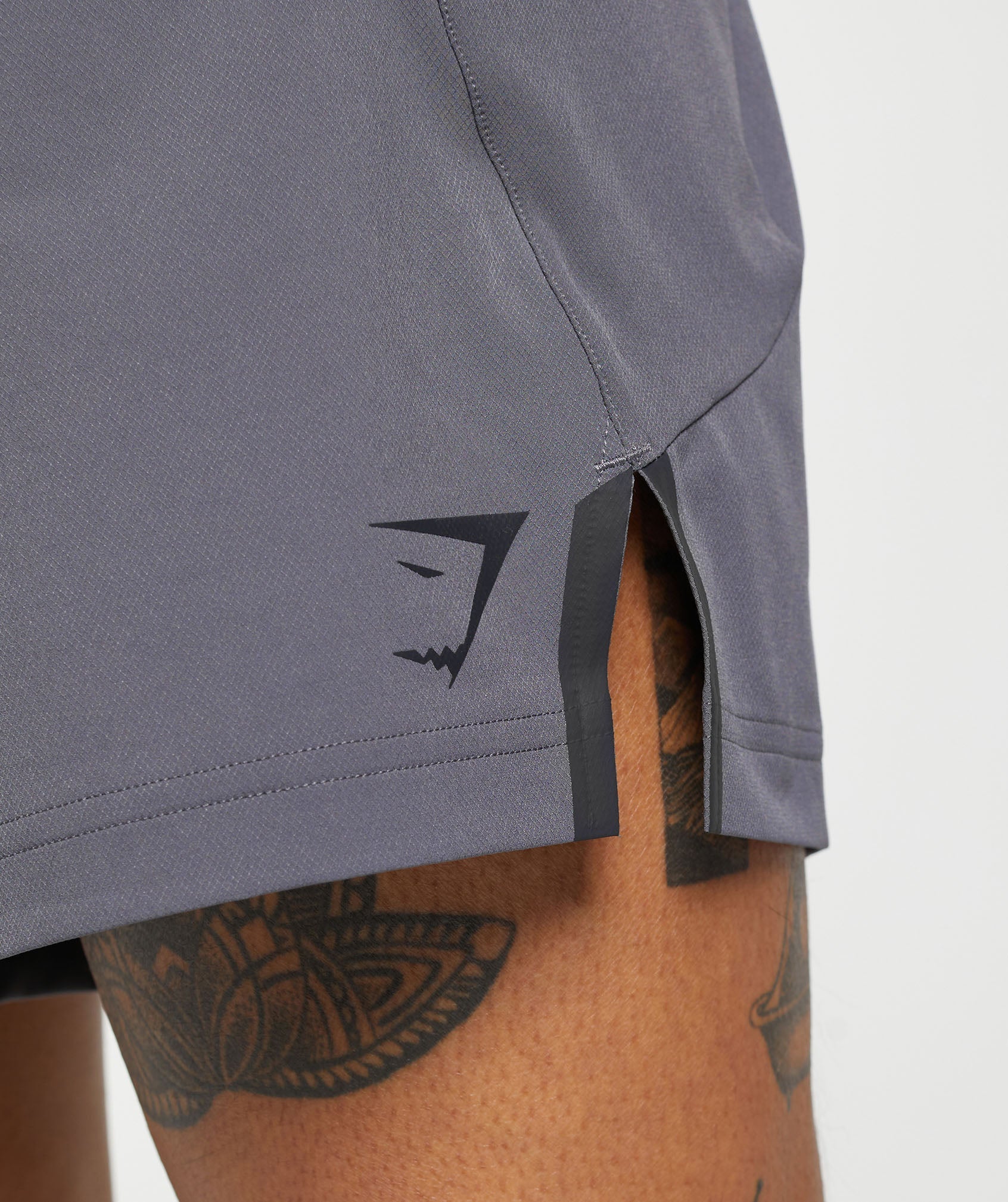 Apex 5" Hybrid Short