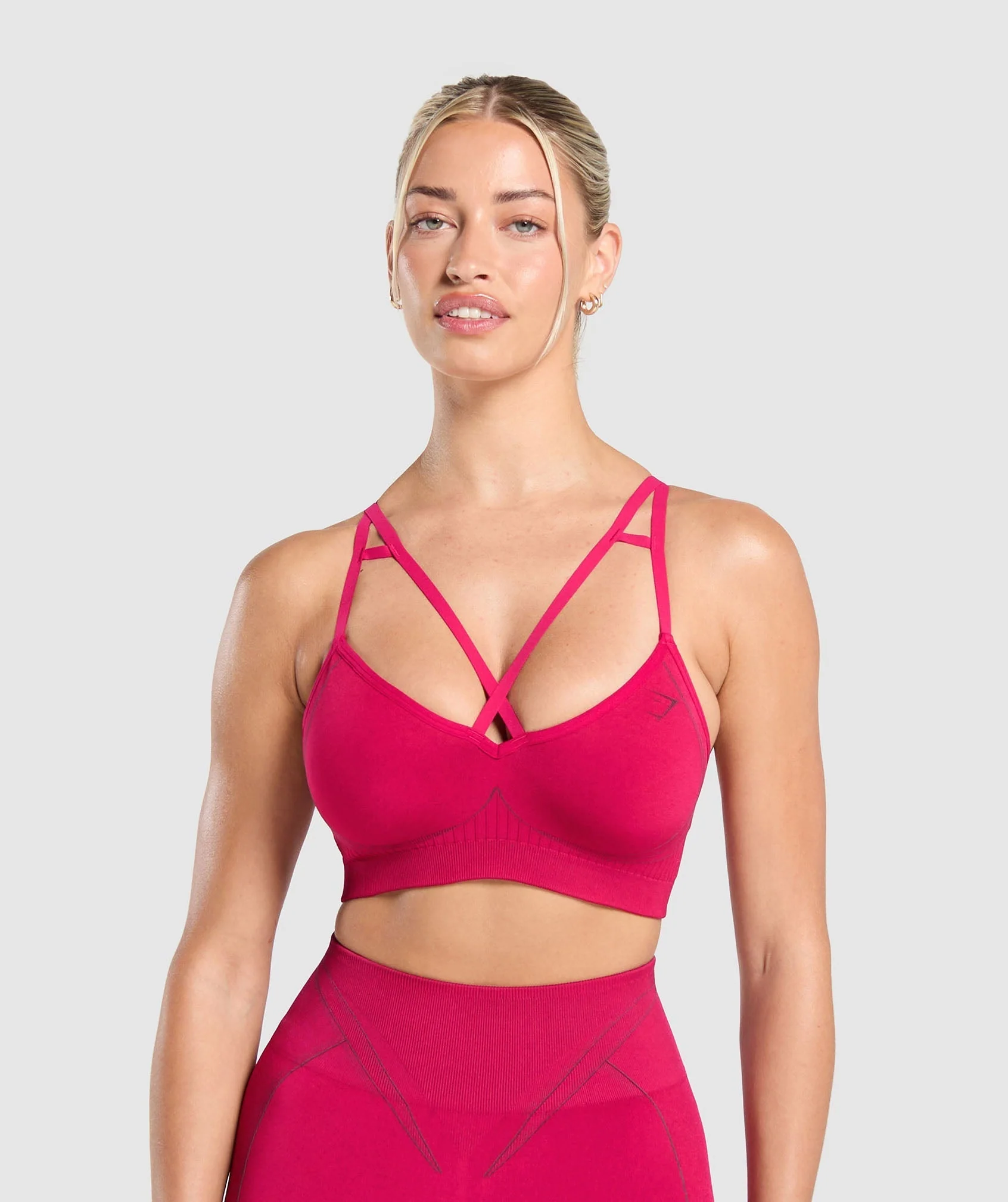 Apex Contrast Sports Bra