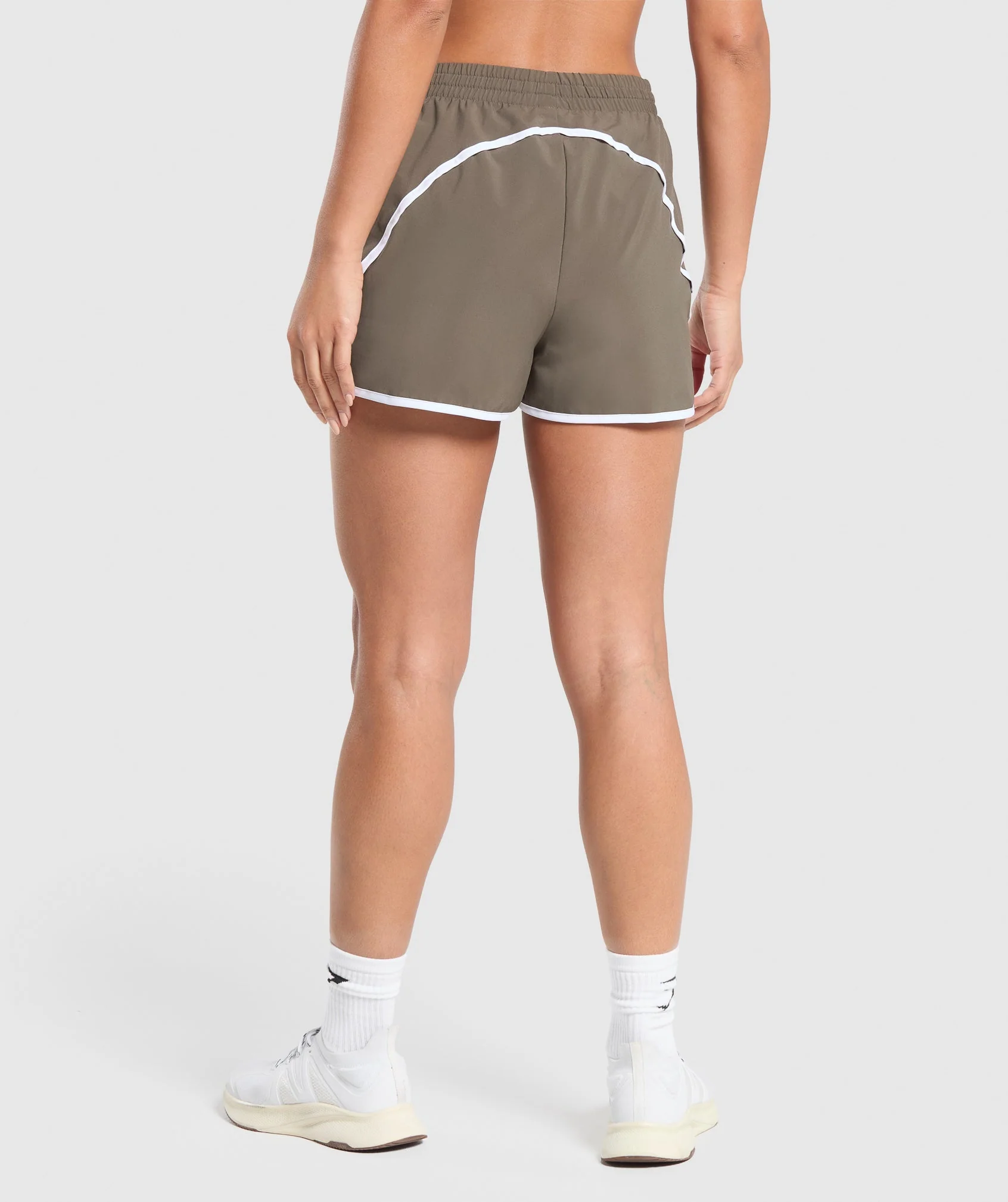 Training Contrast Loose Shorts 2.5"