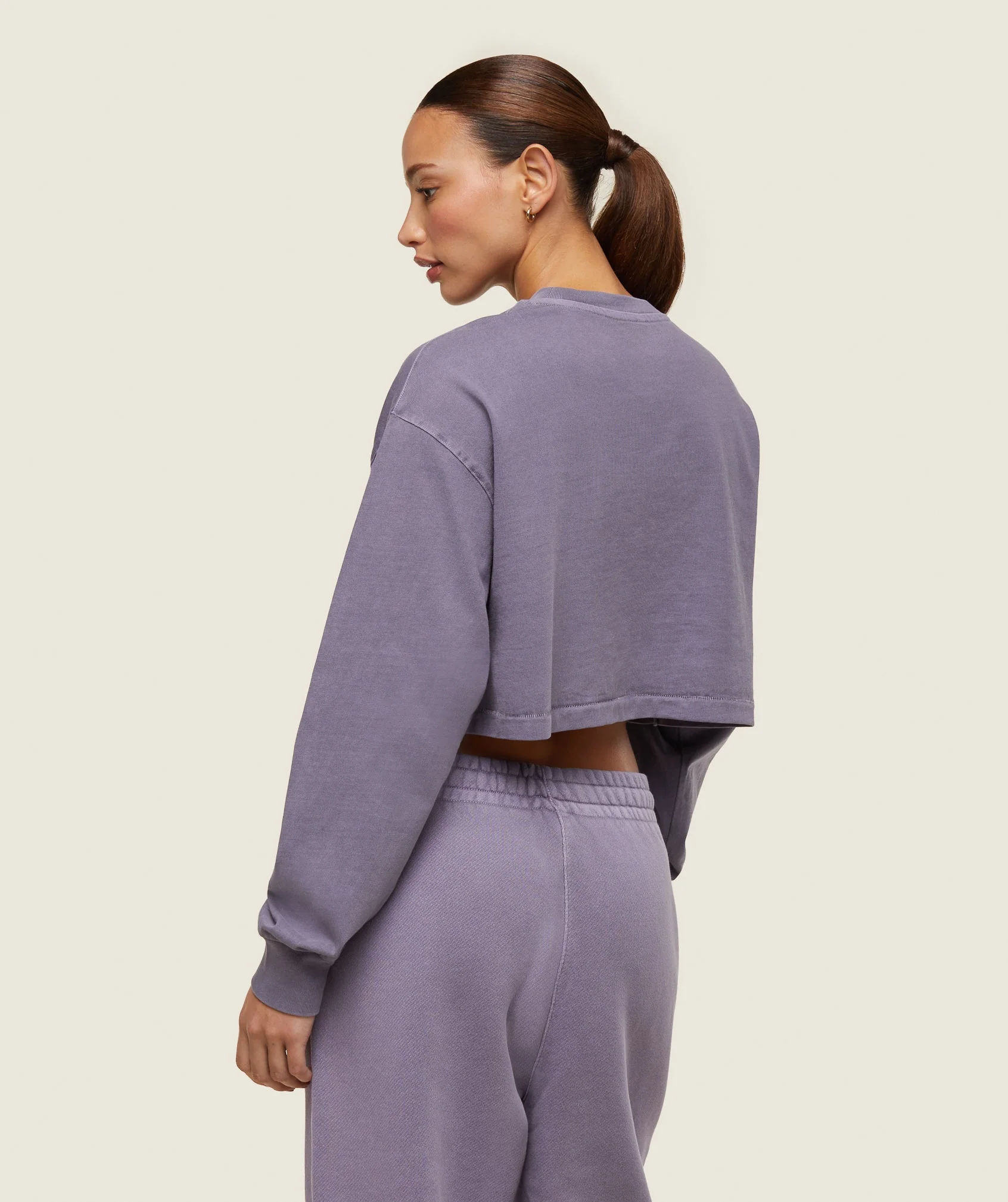 everywear Cropped Long Sleeve Tee