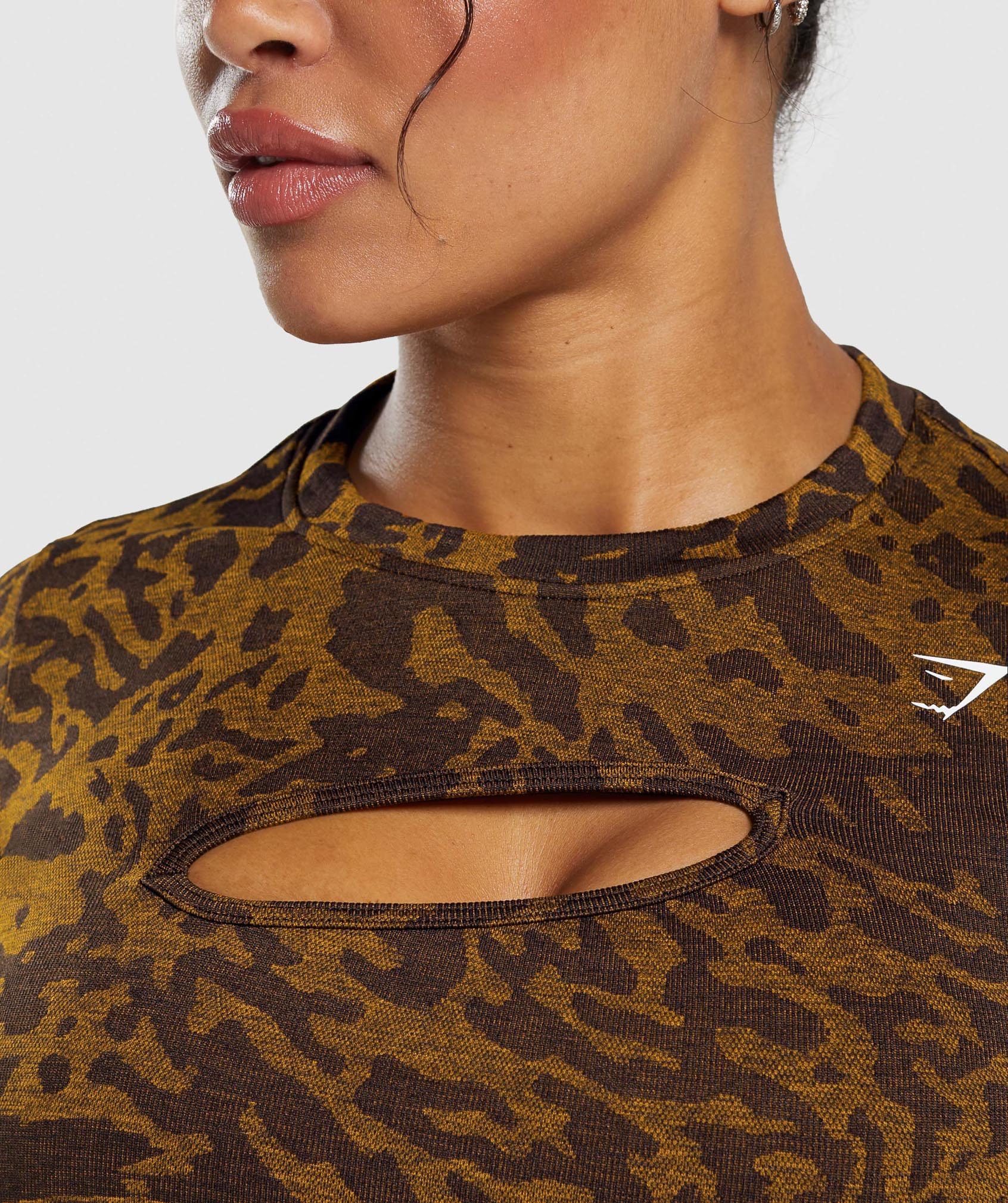 Adapt Safari Seamless Long Sleeve Crop Top