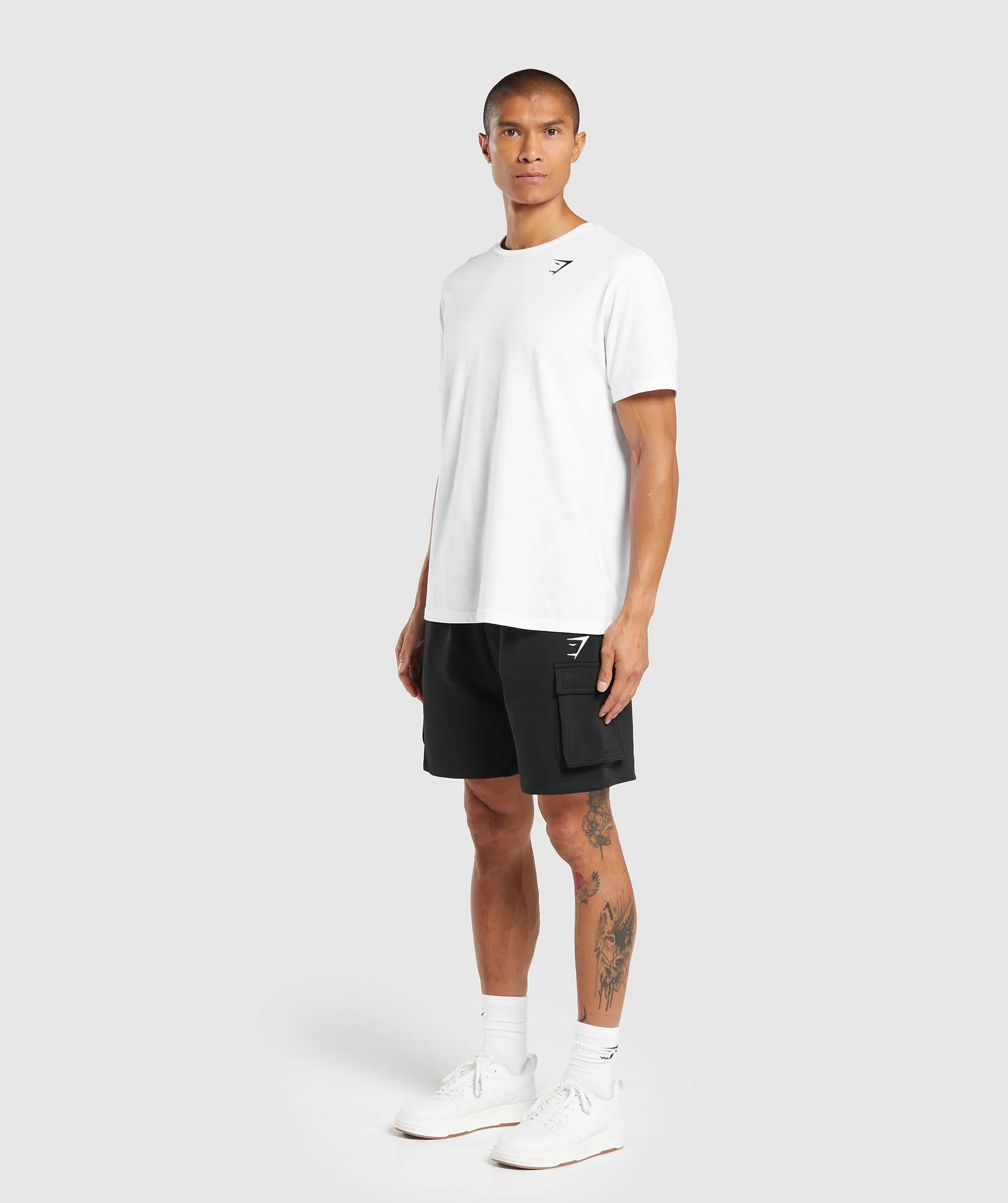 Crest Cargo 7" Shorts