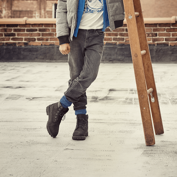 Youth Timberland? Premium 6-Inch Lace-Up Waterproof Boot