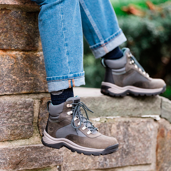 Women's White Ledge Mid Lace-Up Waterproof Hiking Boot