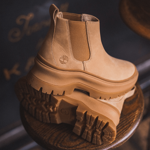 Women's Roxie Lane Mid Chelsea Boot