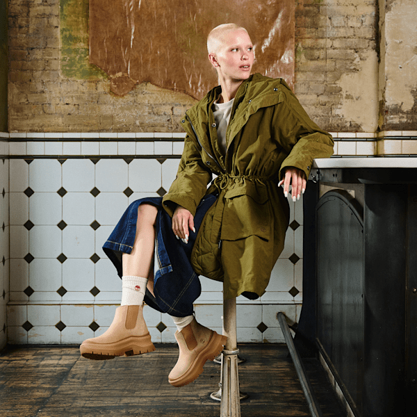 Women's Light Insulated 2-In-1 City Parka