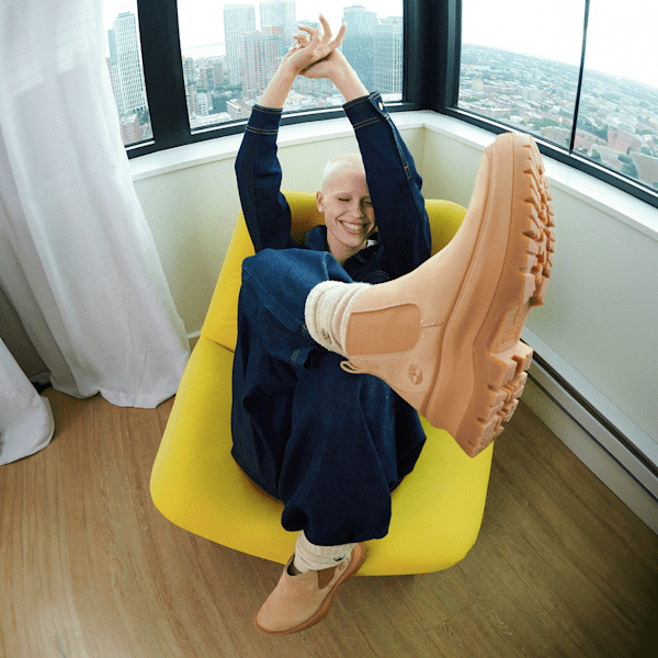 Women's Roxie Lane Mid Chelsea Boot