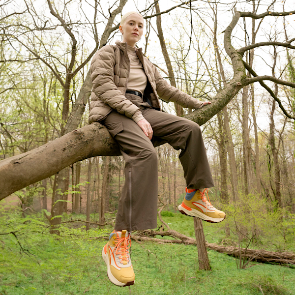 Women's Motion Access Mid Lace-Up Waterproof Hiking Boot