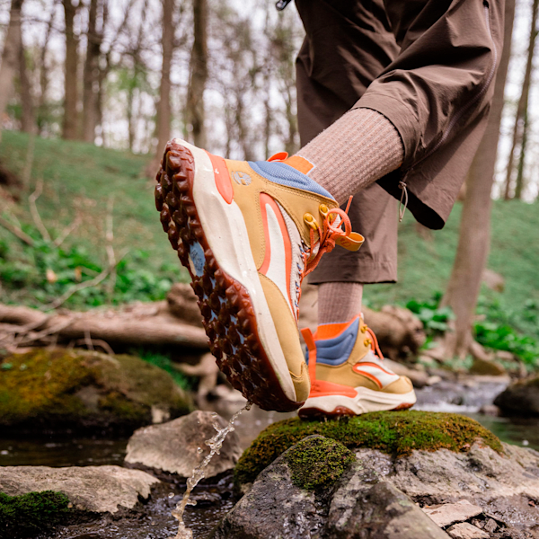 Women's Motion Access Mid Lace-Up Waterproof Hiking Boot