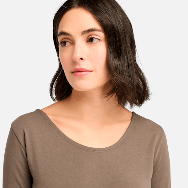 Women's Slim Long-Sleeve T-Shirt