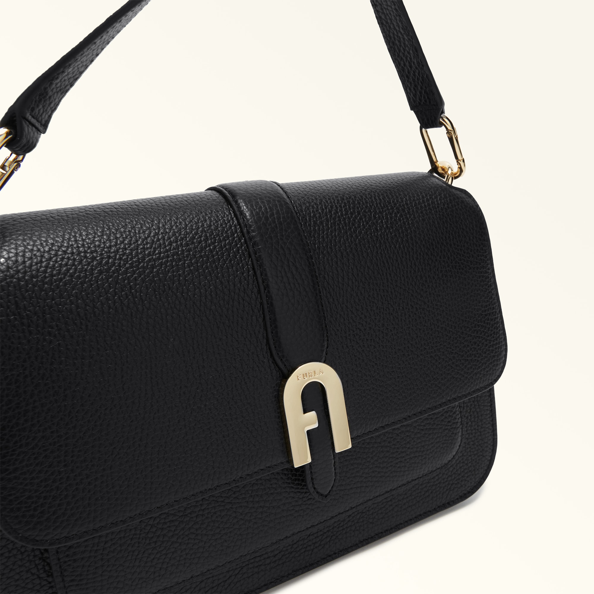 Furla Sofia Grainy Top Handle M