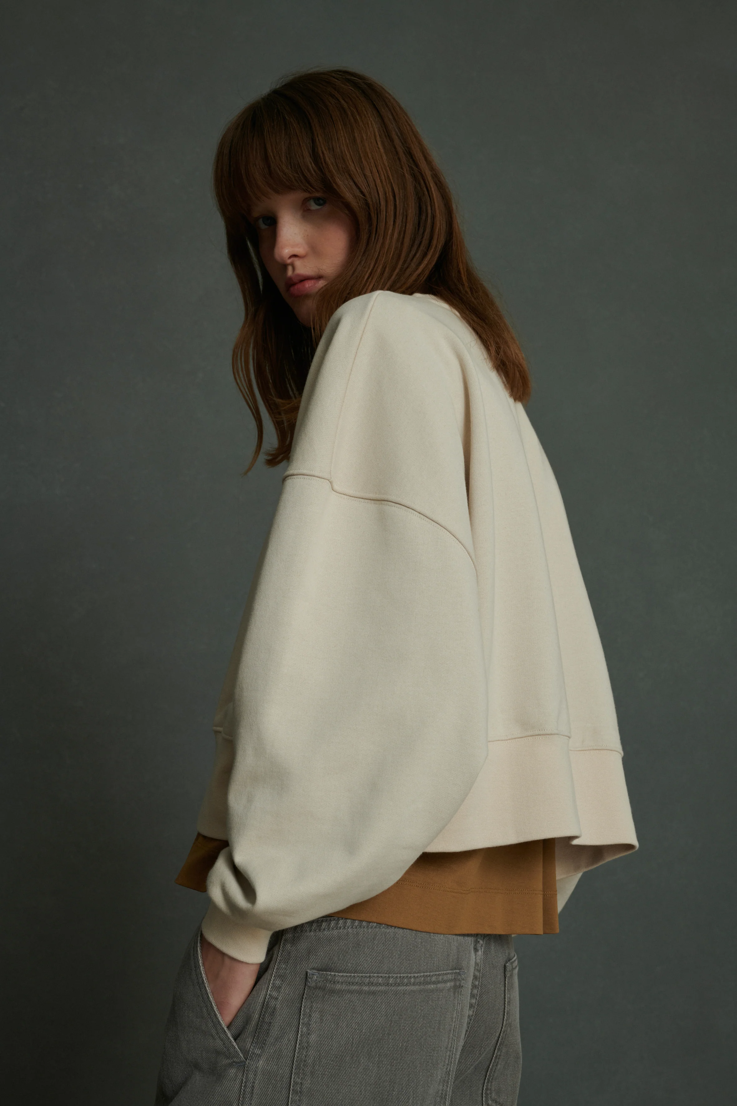 WILLOW OFF-WHITE SWEATSHIRT