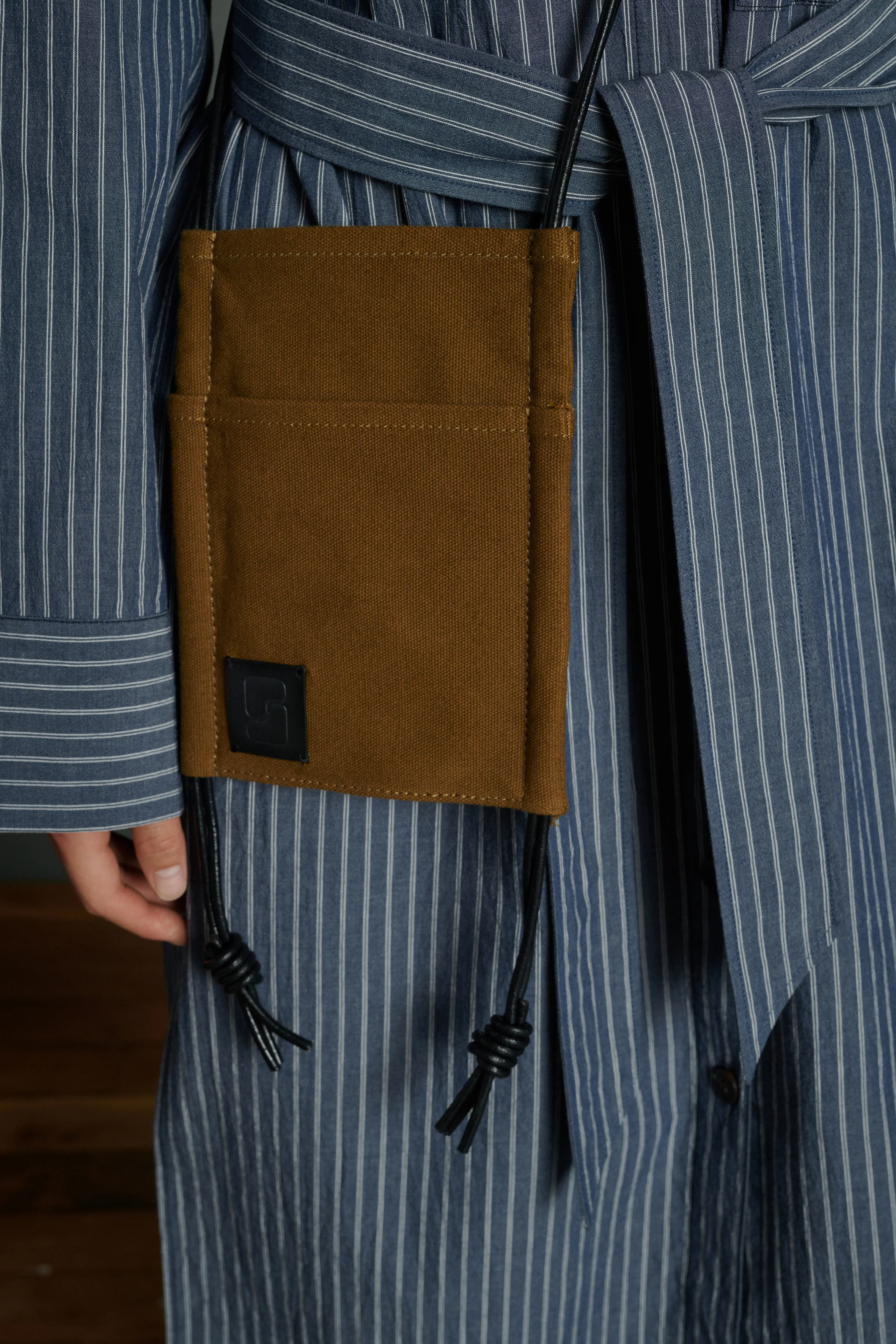 AUGUST BRONZE BAG