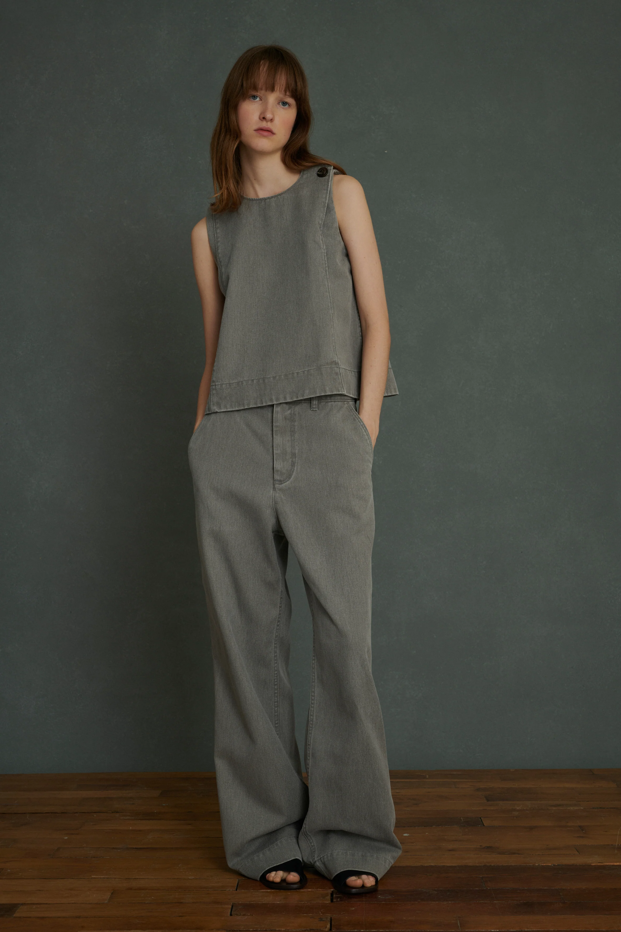 ALISSIO GREY JEANS