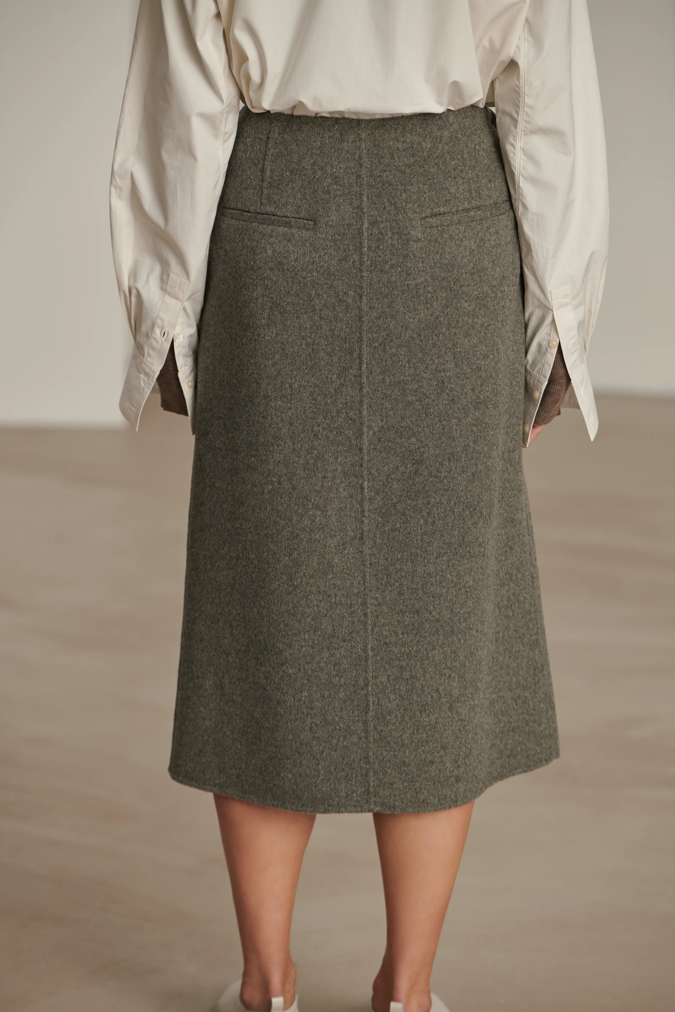 WALES GREY SKIRT