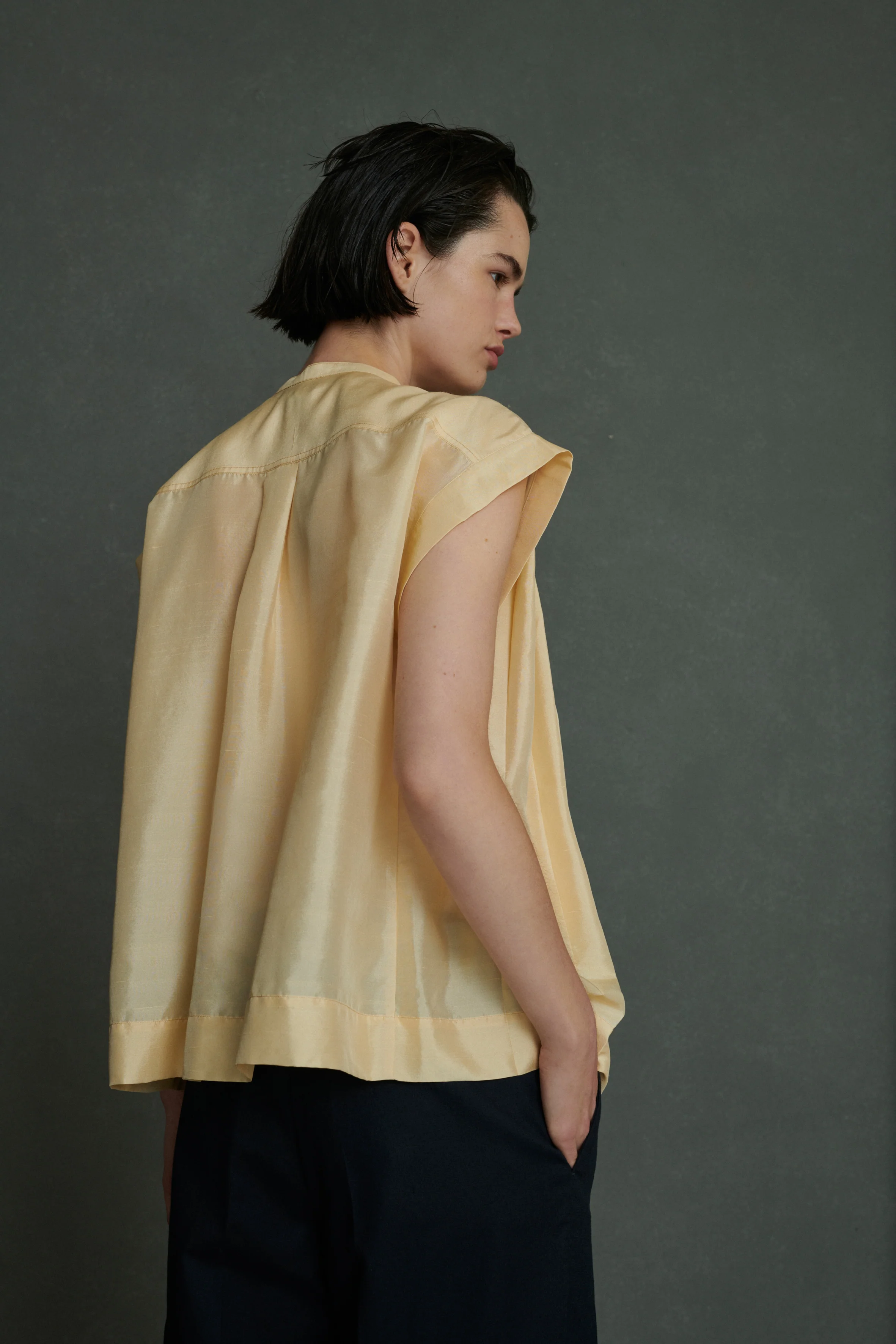 ABEILLE BEIGE BLOUSE