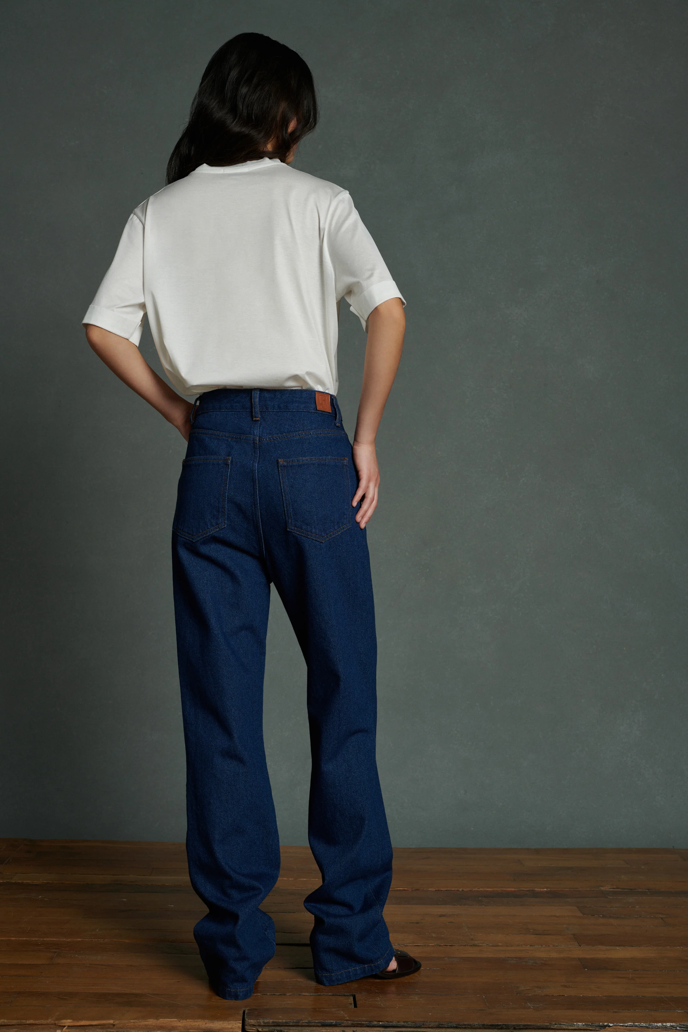AMA WHITE TEE-SHIRT