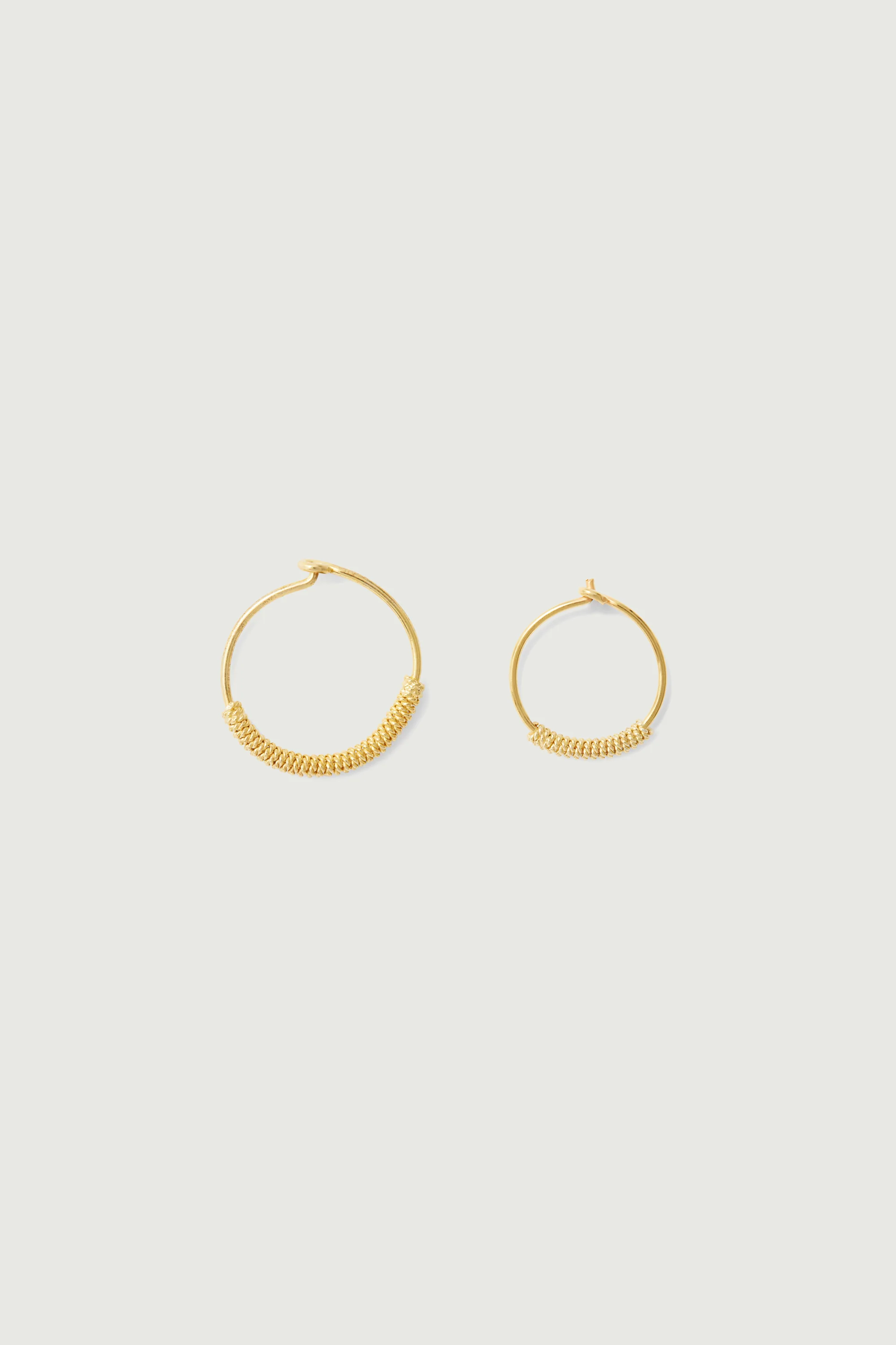 DIAMS GOLD EARRING