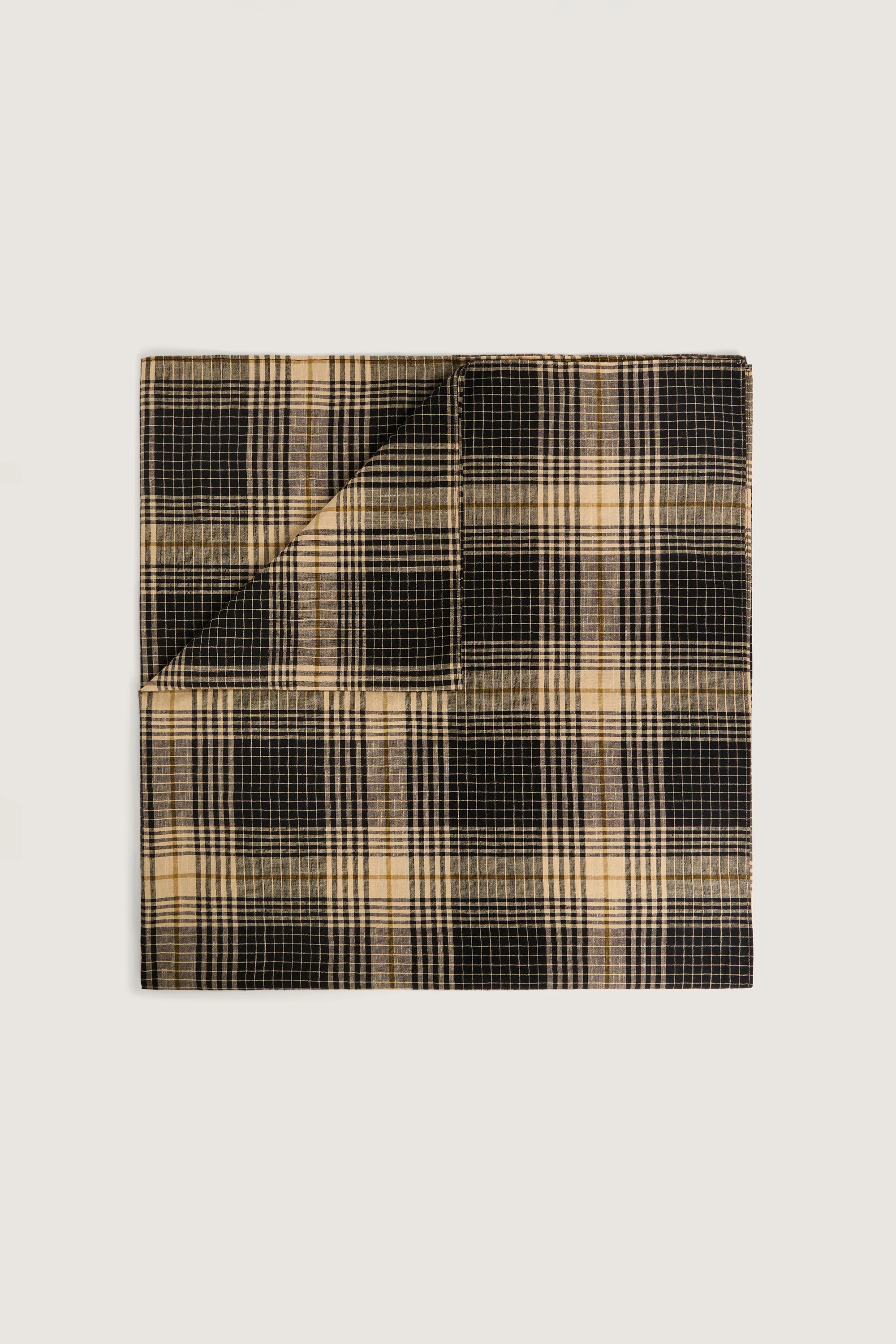 COLLECTION BLACK SCARF