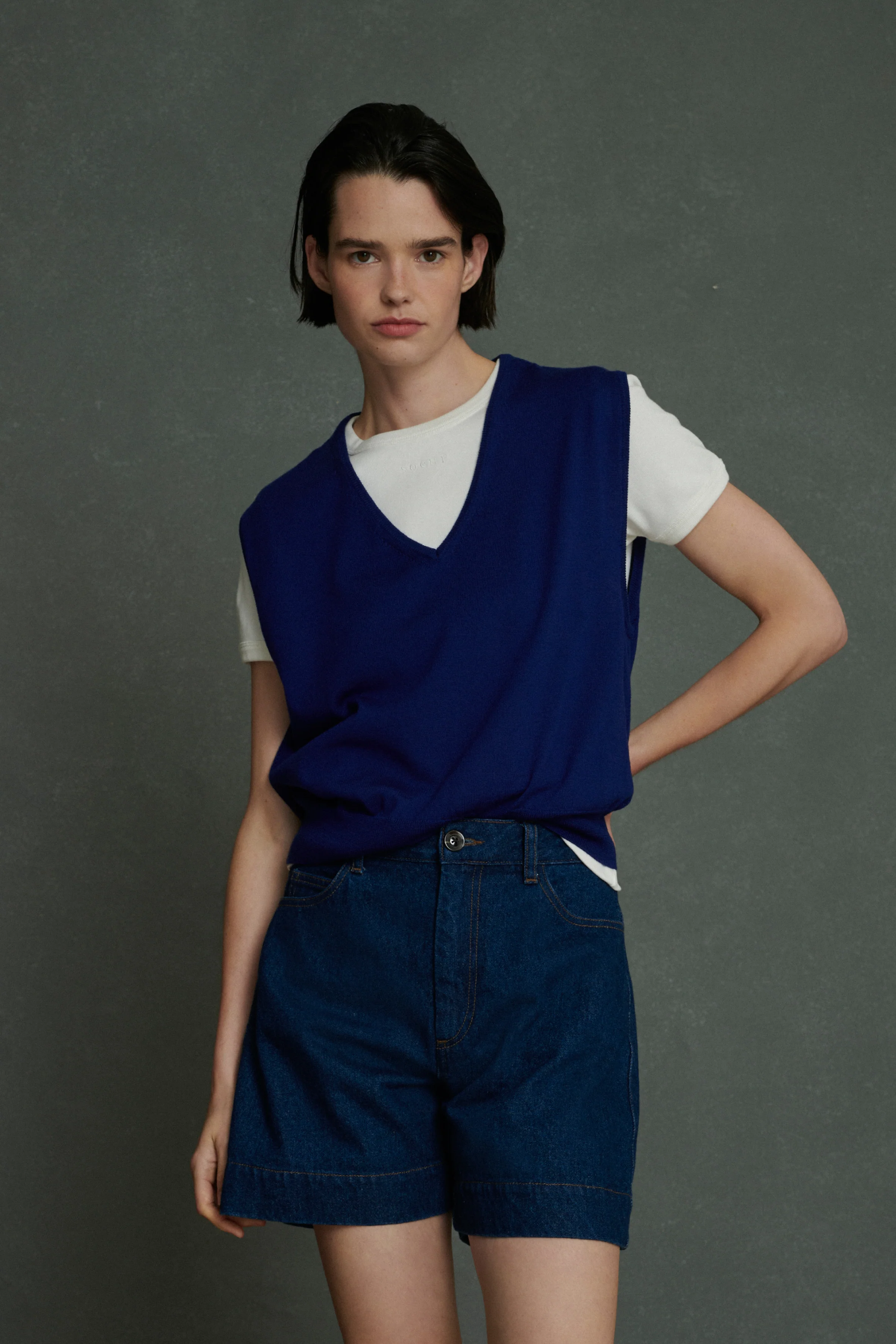 AKI RAW SHORTS