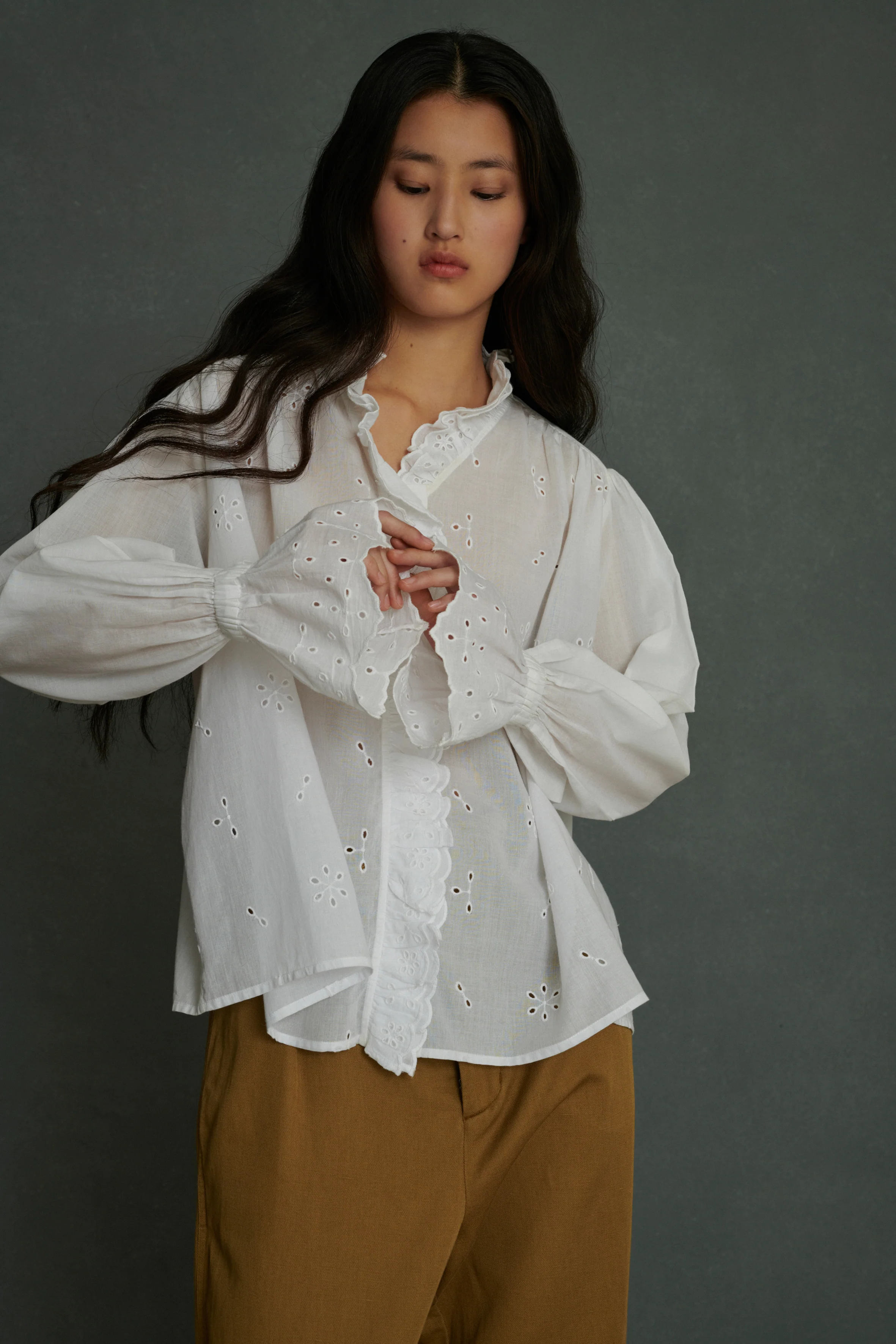 DAISYA WHITE SHIRT