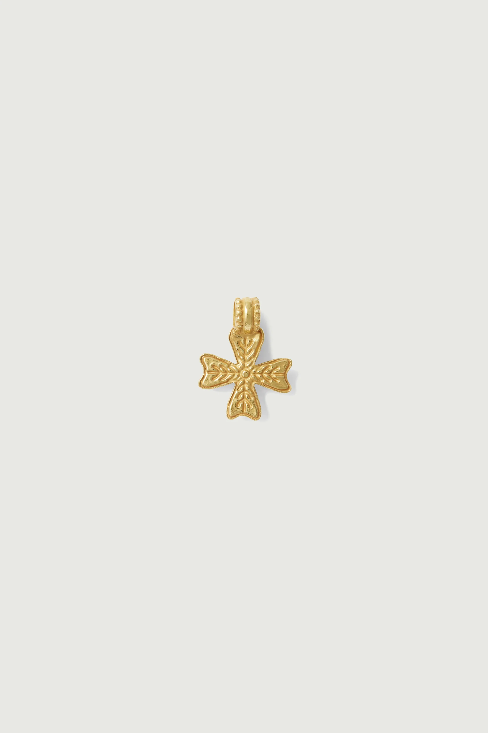 LUCKY GOLD PENDANT