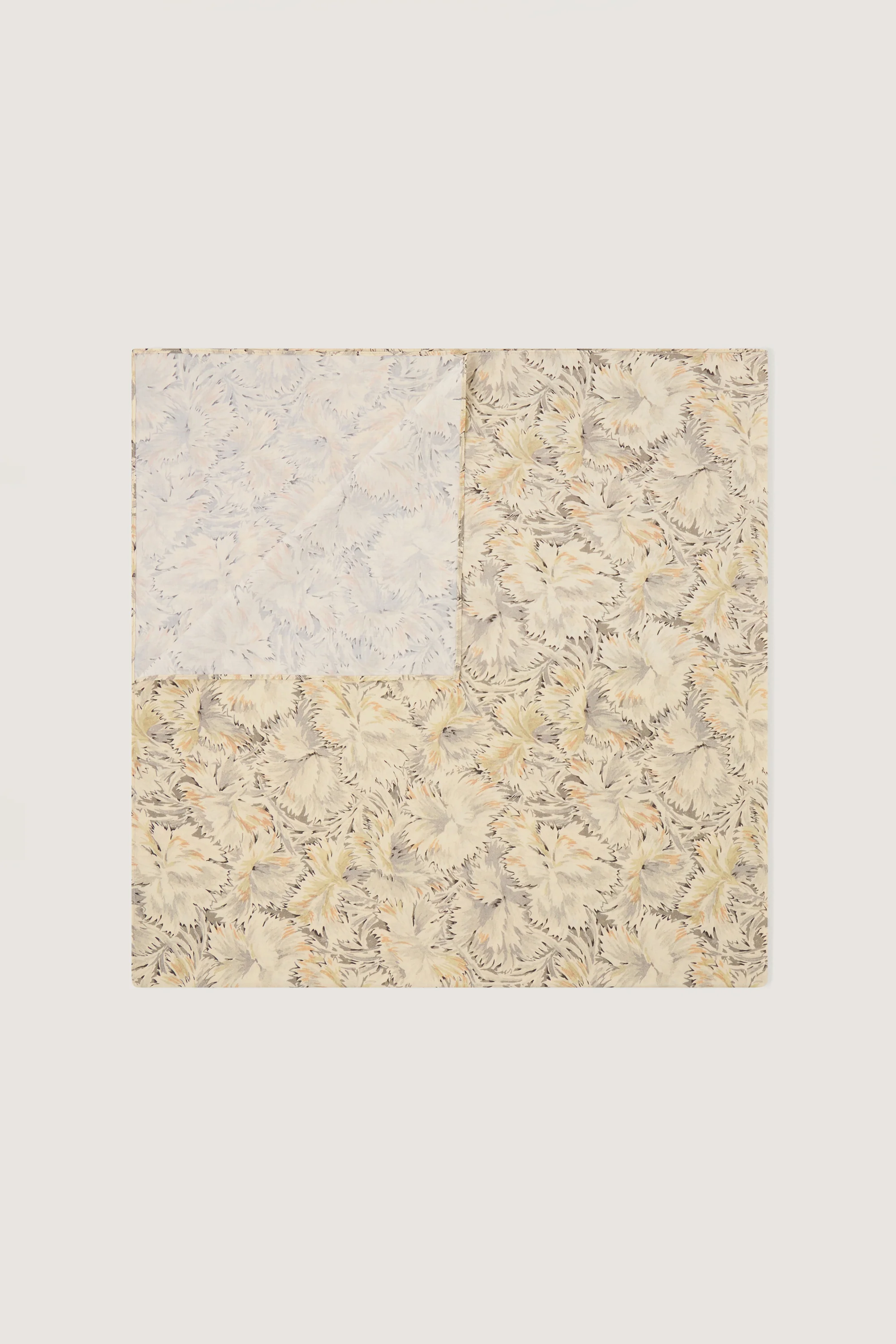 SKY BEIGE SCARF