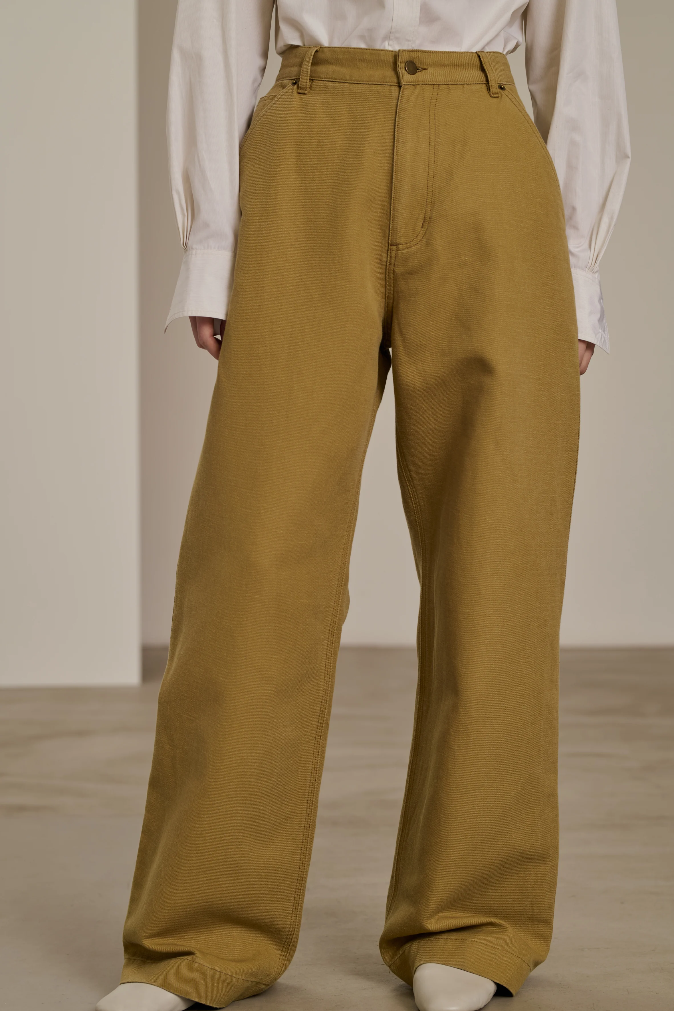 CARL BEIGE TROUSERS