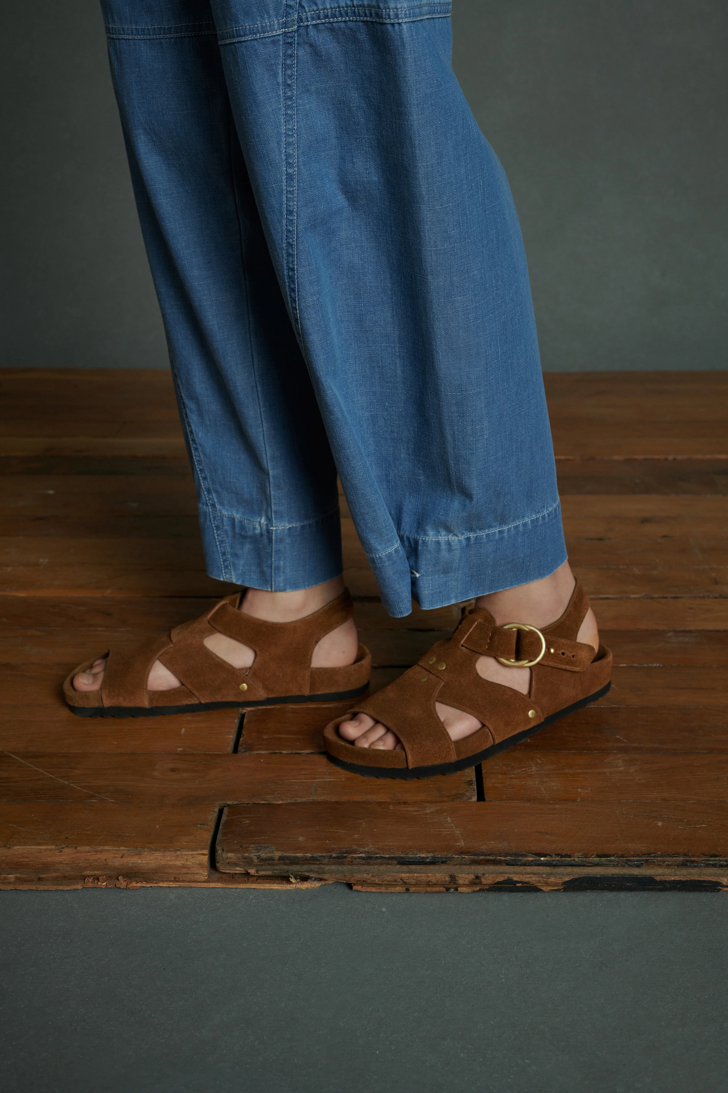 ARI BROWN SANDALS