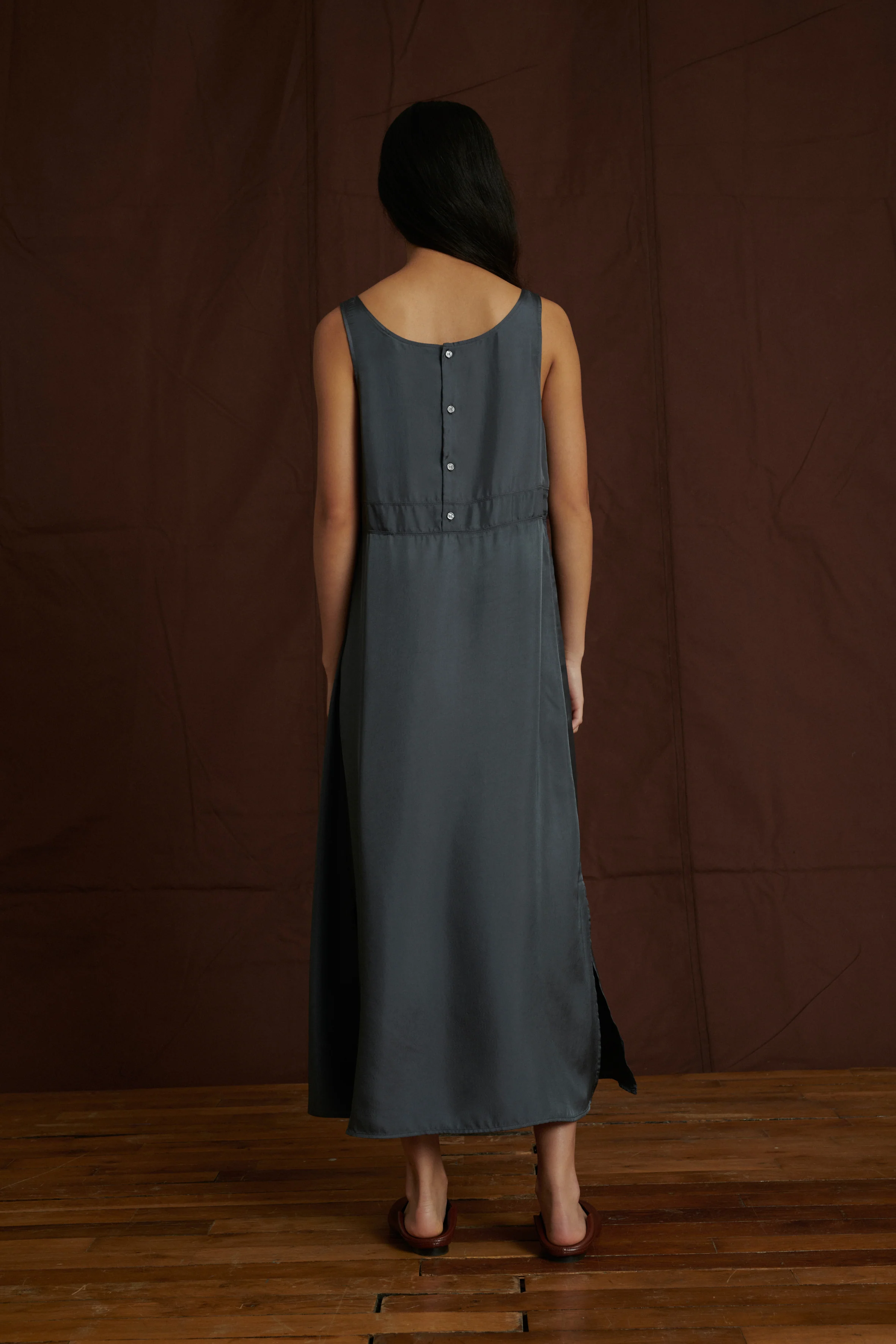 FEMININE GREY DRESS