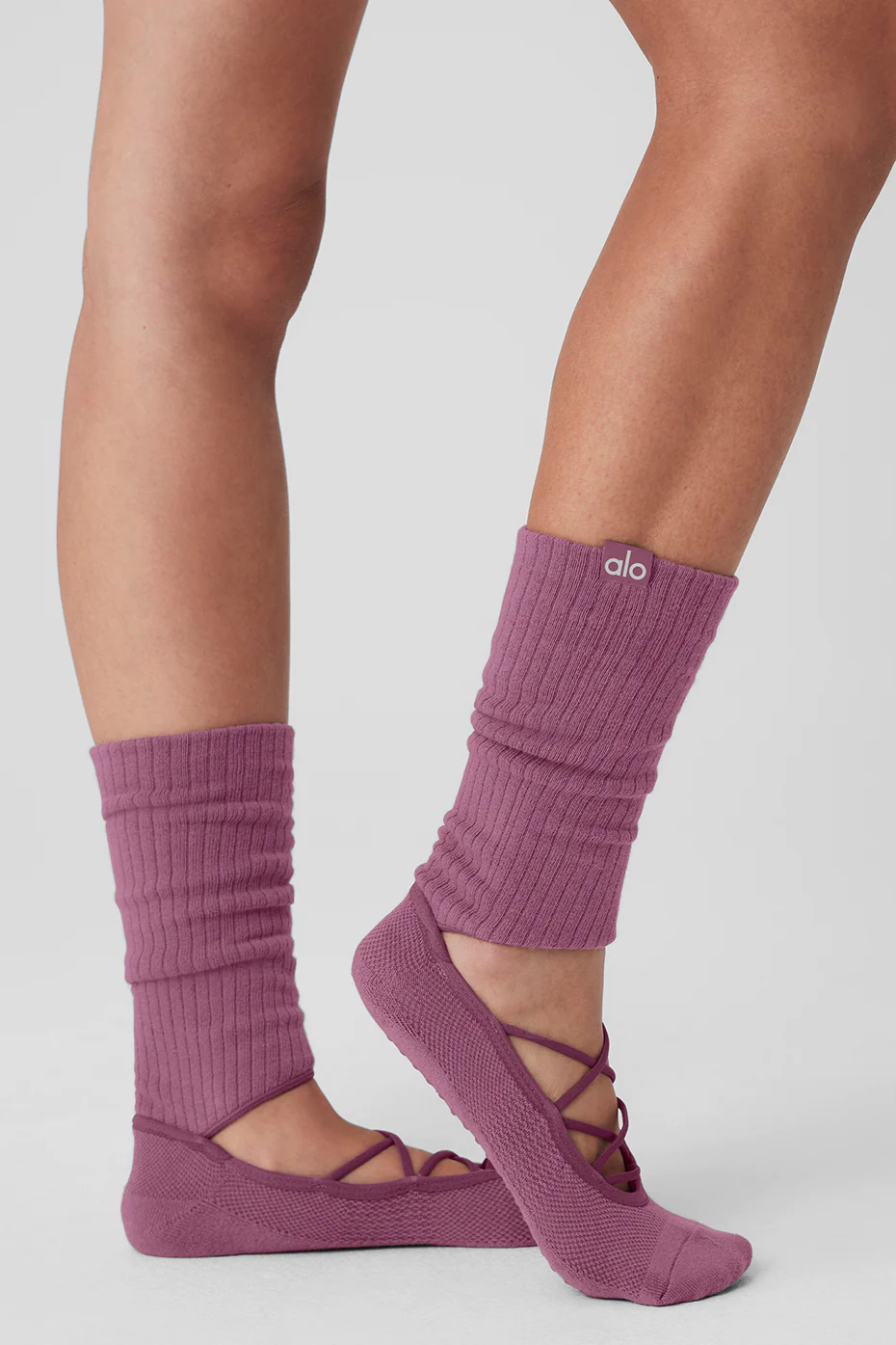 Women's Strappy Siren Grip Sock - Soft Mulberry