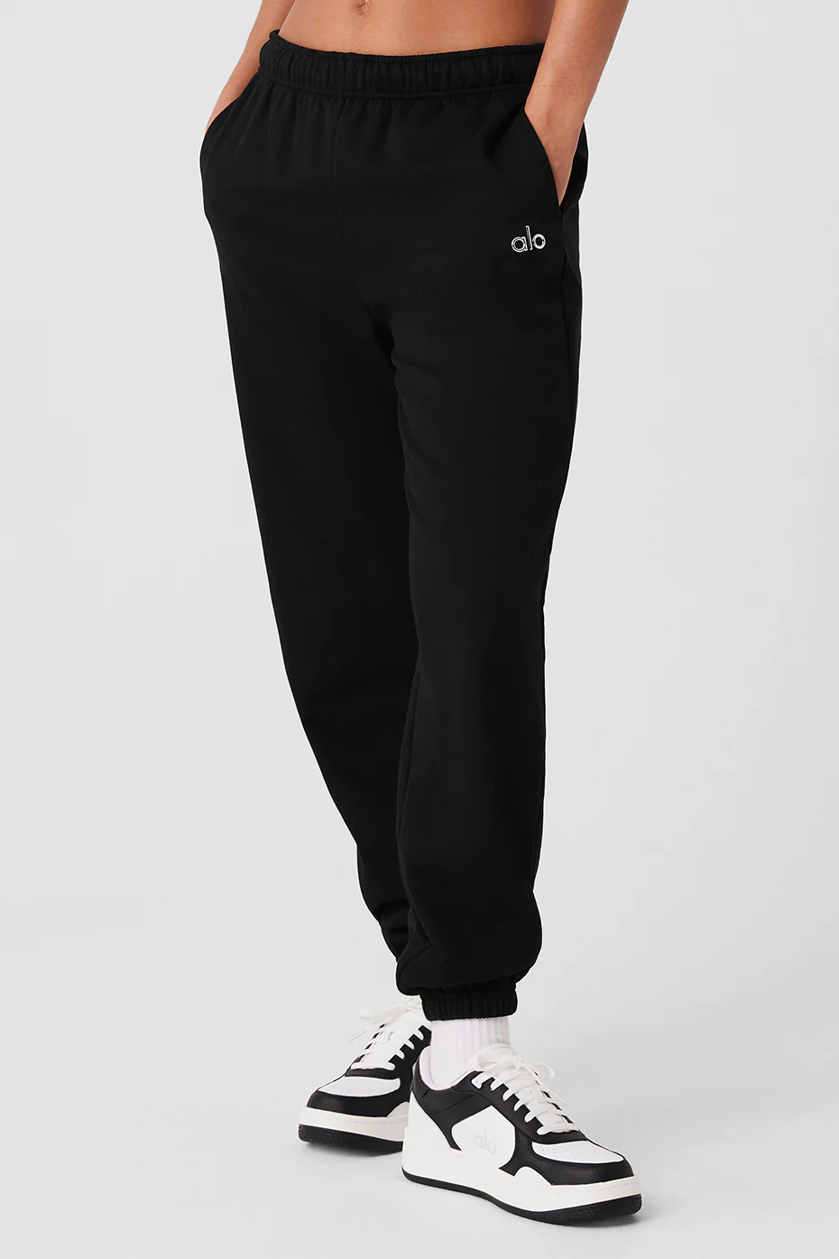 Accolade Sweatpant - Black