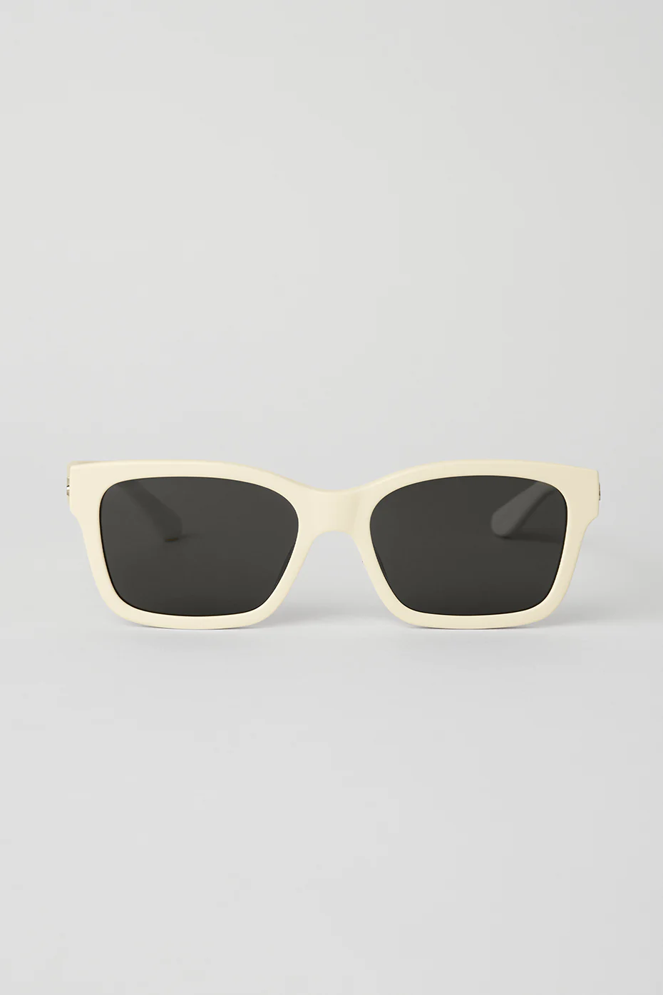 Chill Sunglasses - Black/French Vanilla
