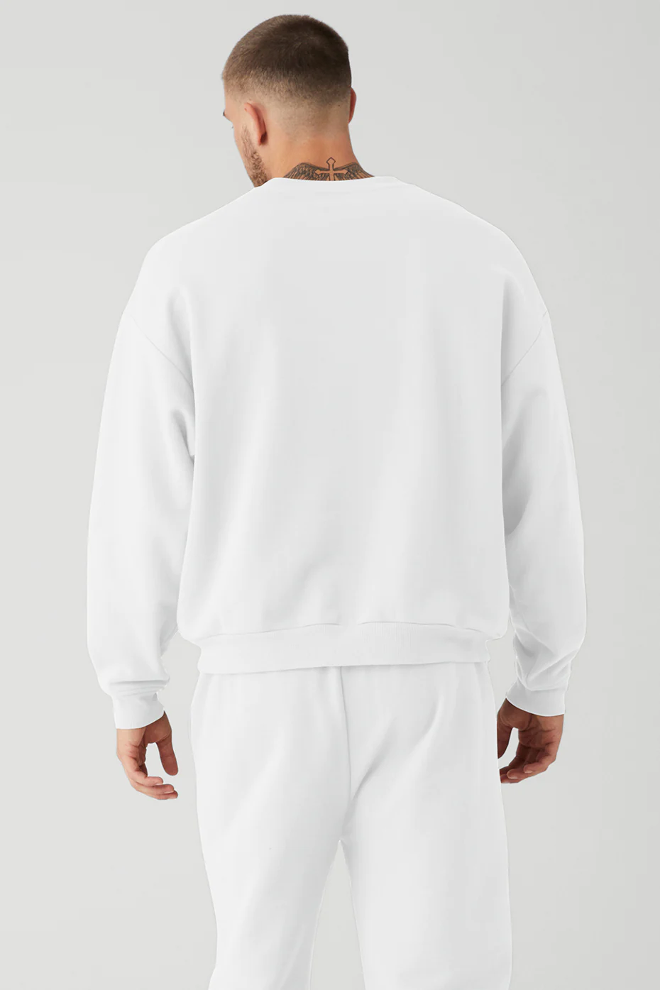 Accolade Crew Neck Pullover - White