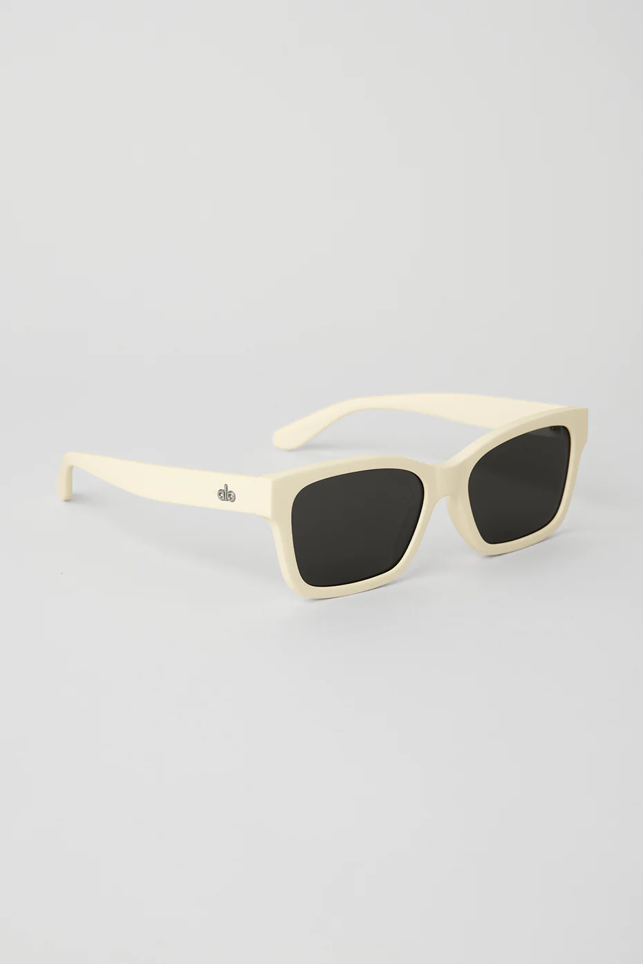 Chill Sunglasses - Black/French Vanilla